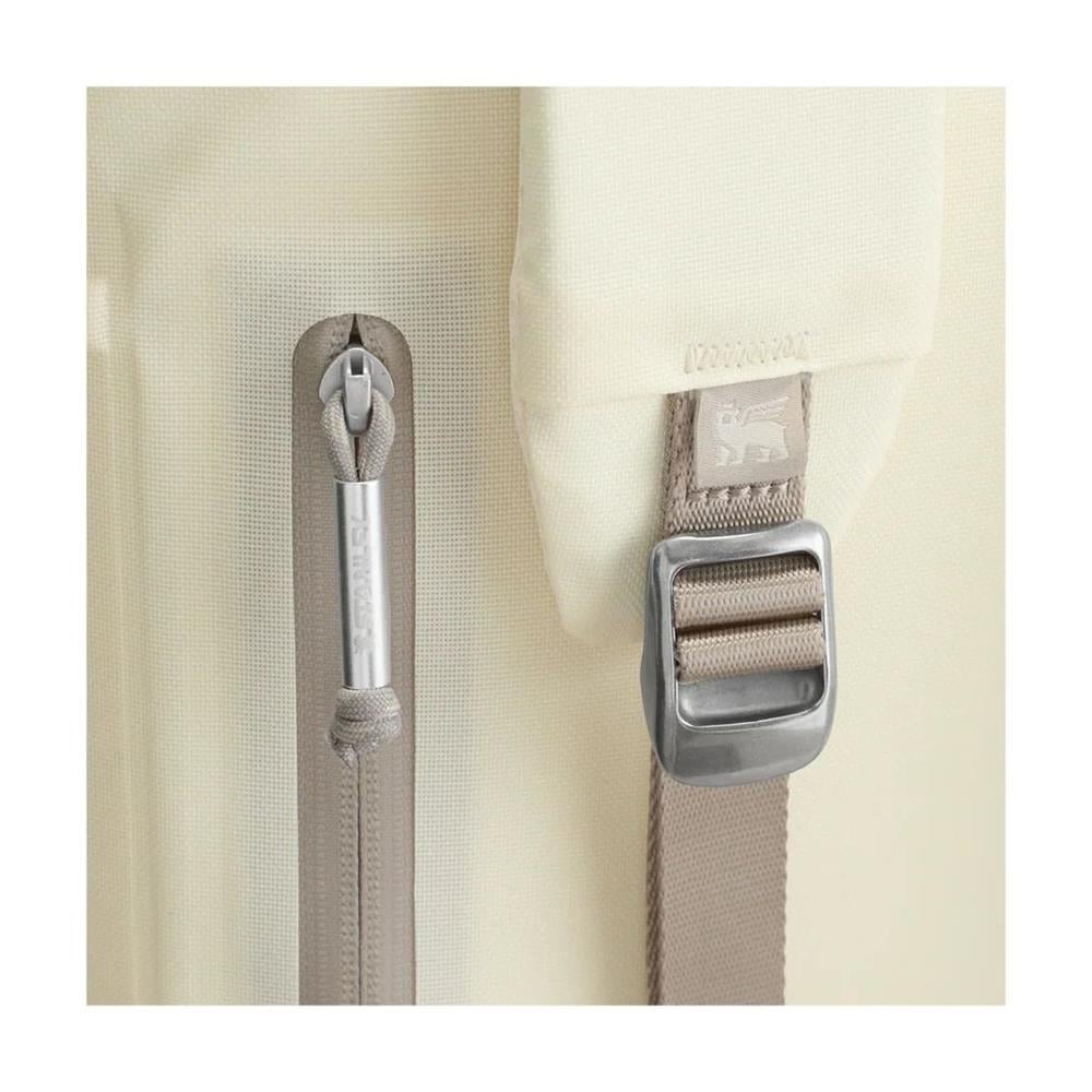 Stanley The All-Day Madeleine Midi Soğutucu Çantası 14 LT - Krem