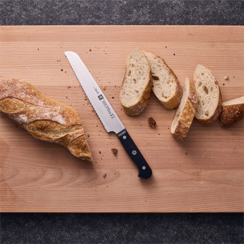 Zwilling Gourmet Ekmek Bıçağı - 20 cm, Dalgalı Kenar, Özel Formül Çelik