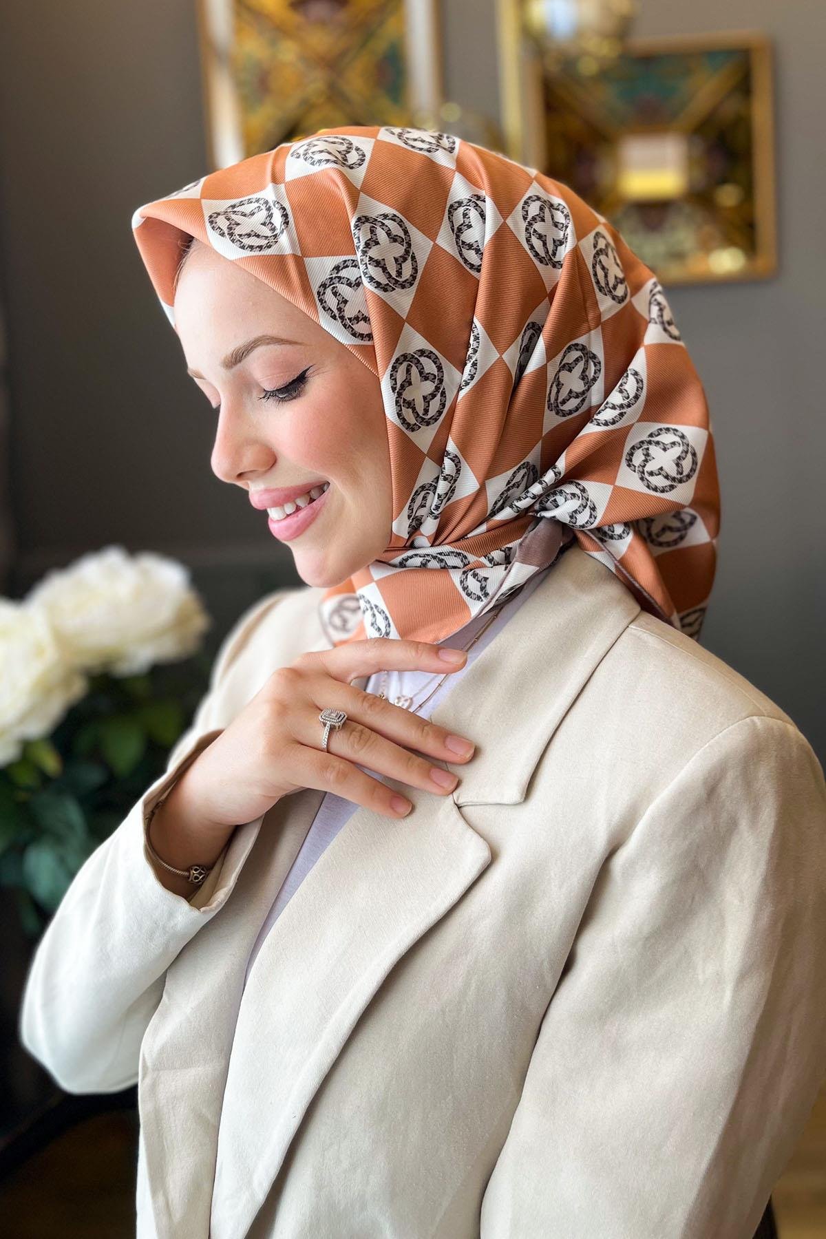 Aker Bosphorus Serisi, Çift Taraflı İpek Eşarp - 8914712-933 - Tivil