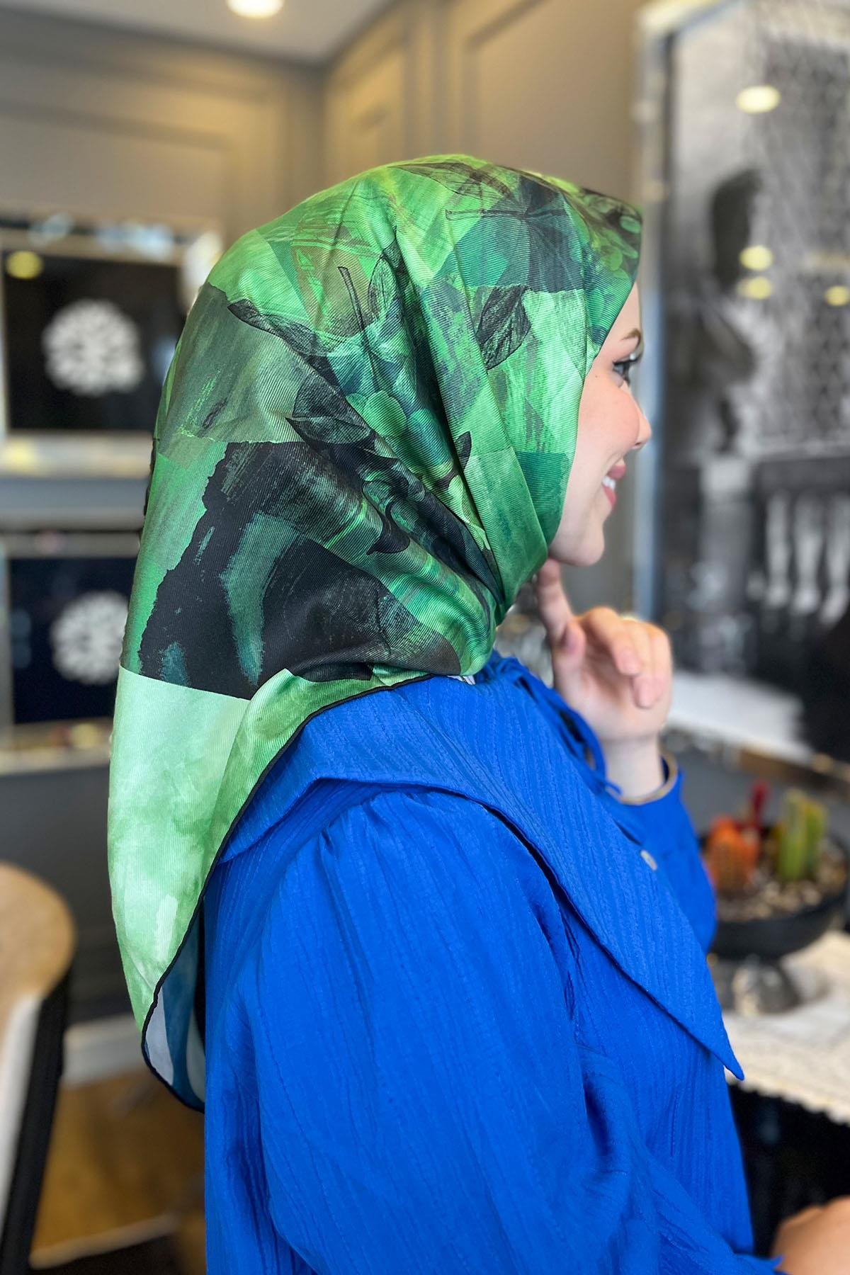 Aker Bosphorus Serisi, Çift Taraflı İpek Eşarp - 8836712-921 - Tivil