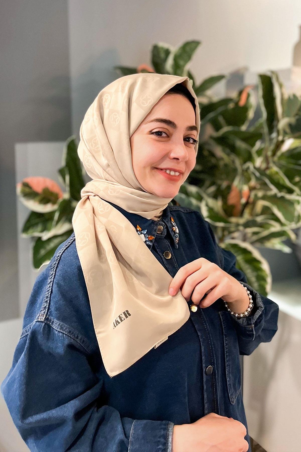 Aker Dama Monogram Şal - 1070700-961 - 