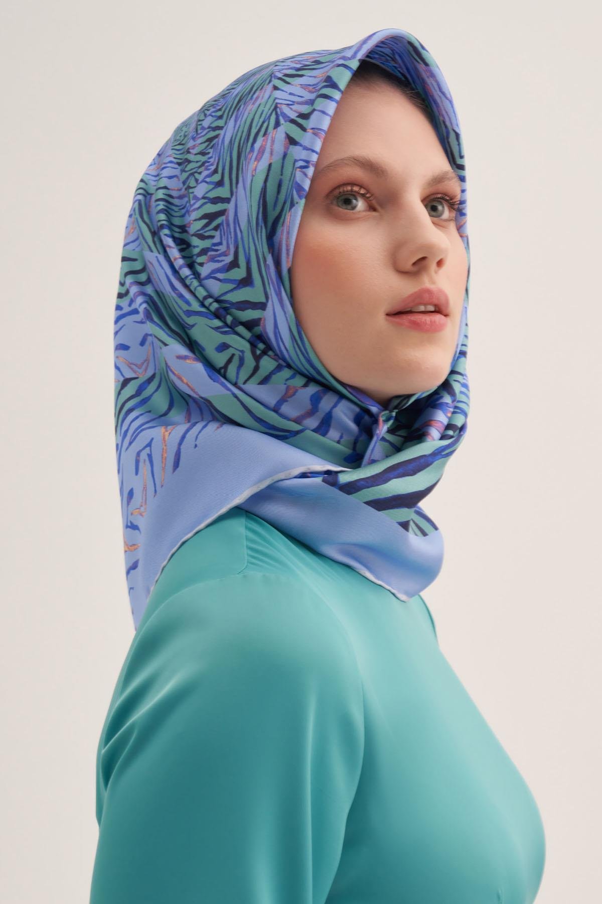 Aker İpek Eşarp - 2025 İlkbahar-Yaz - 8961701-323 - Sura