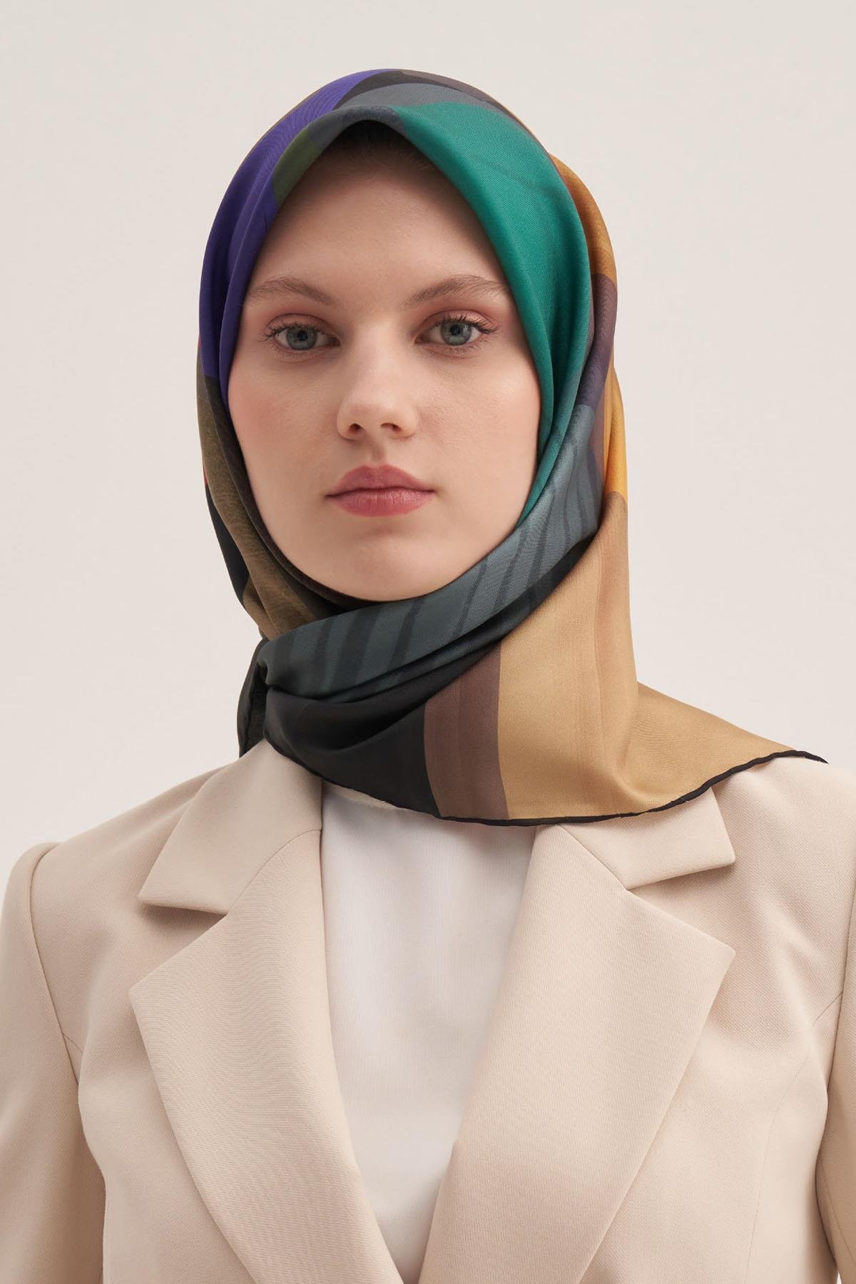 Aker İpek Eşarp - 2025 İlkbahar-Yaz - 8993701-311 - Sura