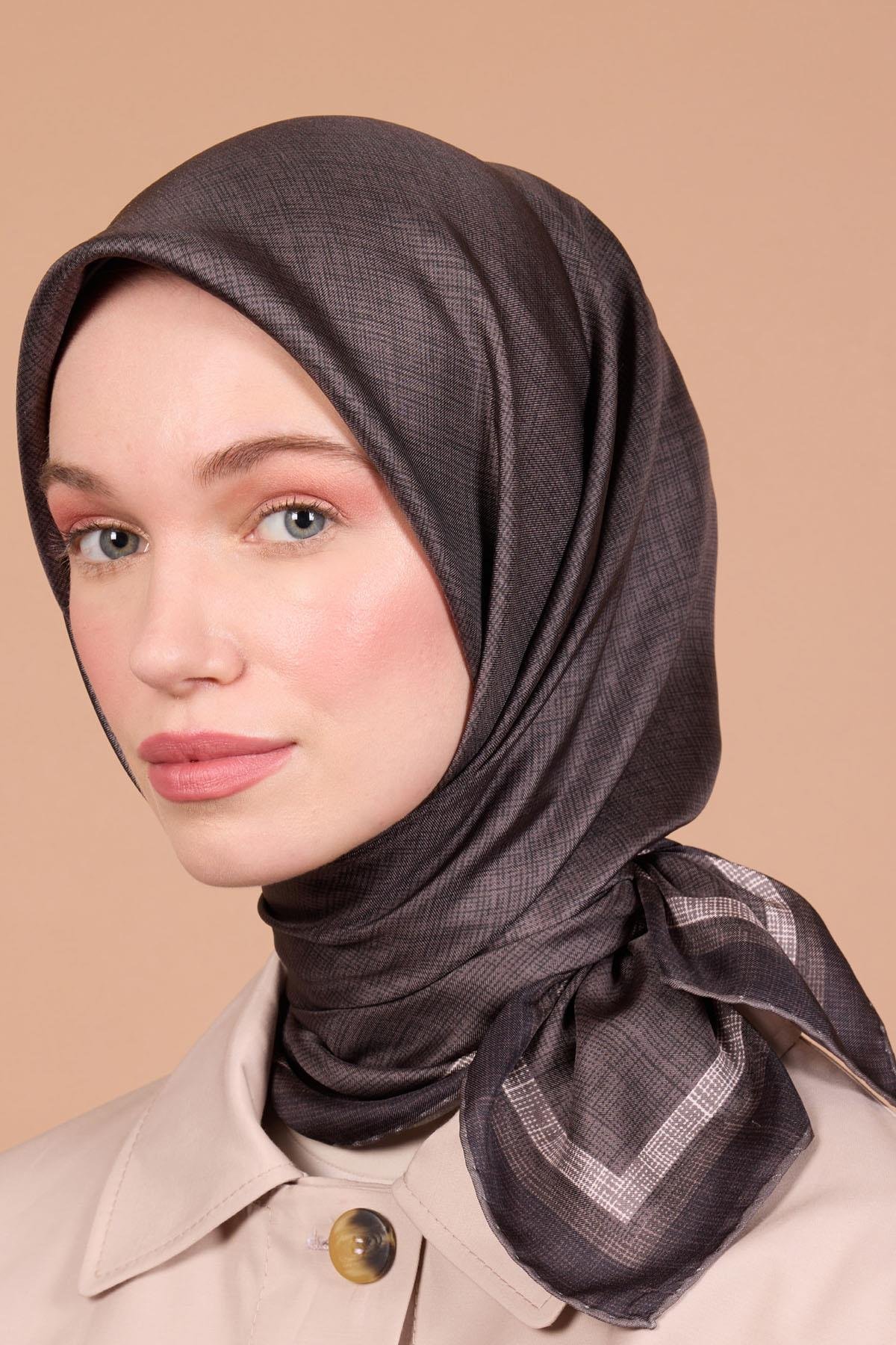 Aker İpek Eşarp - 2025/2026 Sonbahar-Kış - 9099701-372 - Sura