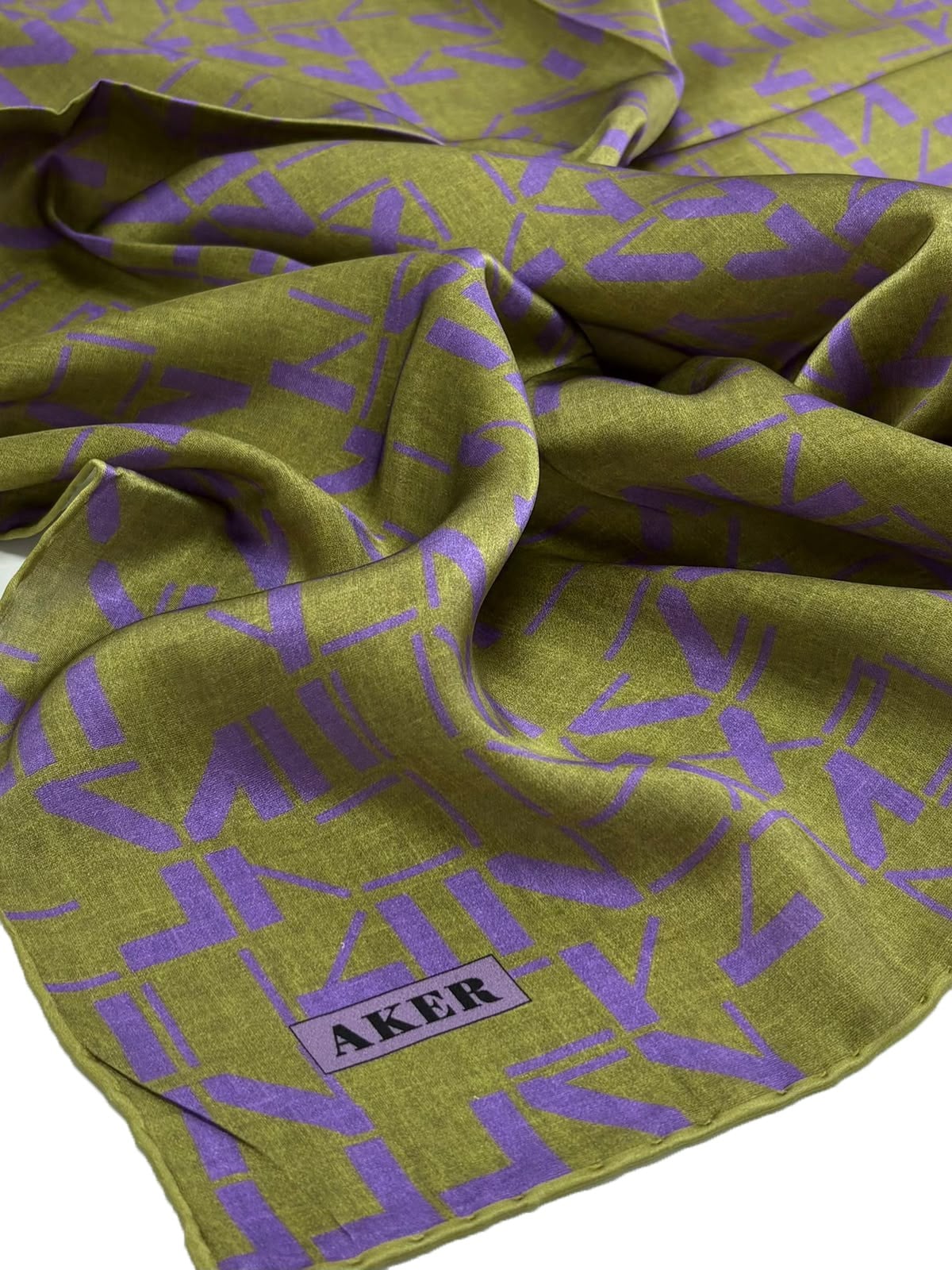 Aker Silk Scarf - 2025/2026 Fall-Winter - 9066701-351 - Satin