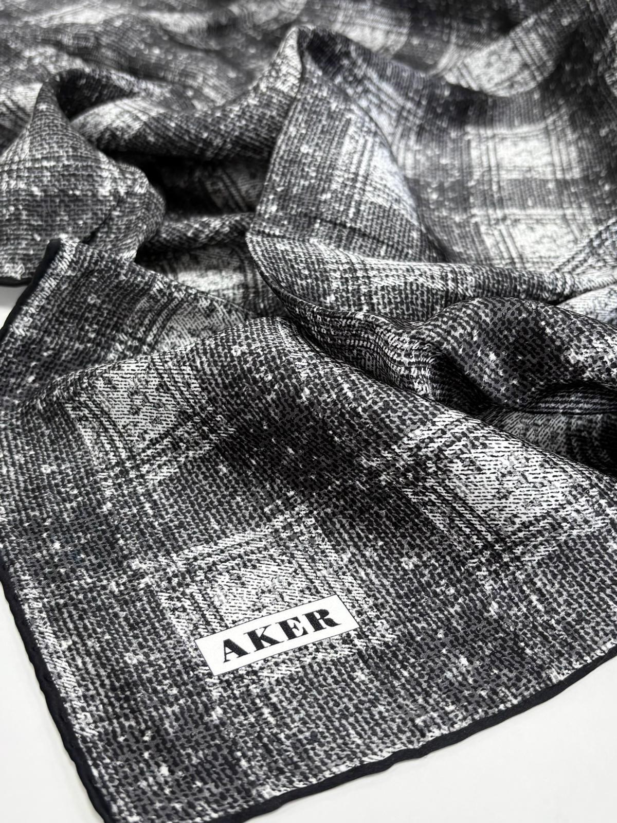 Aker İpek Eşarp - 2026 İlkbahar-Yaz - 9119713-912 - Tivil - Retro Ekose Desen