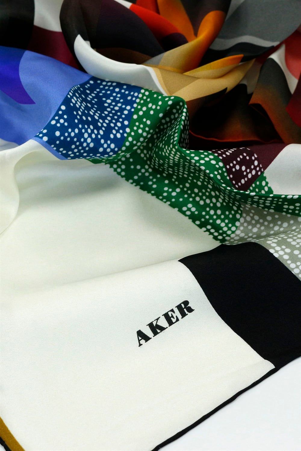 Aker İpek Eşarp - 7917713-913 - Tivil