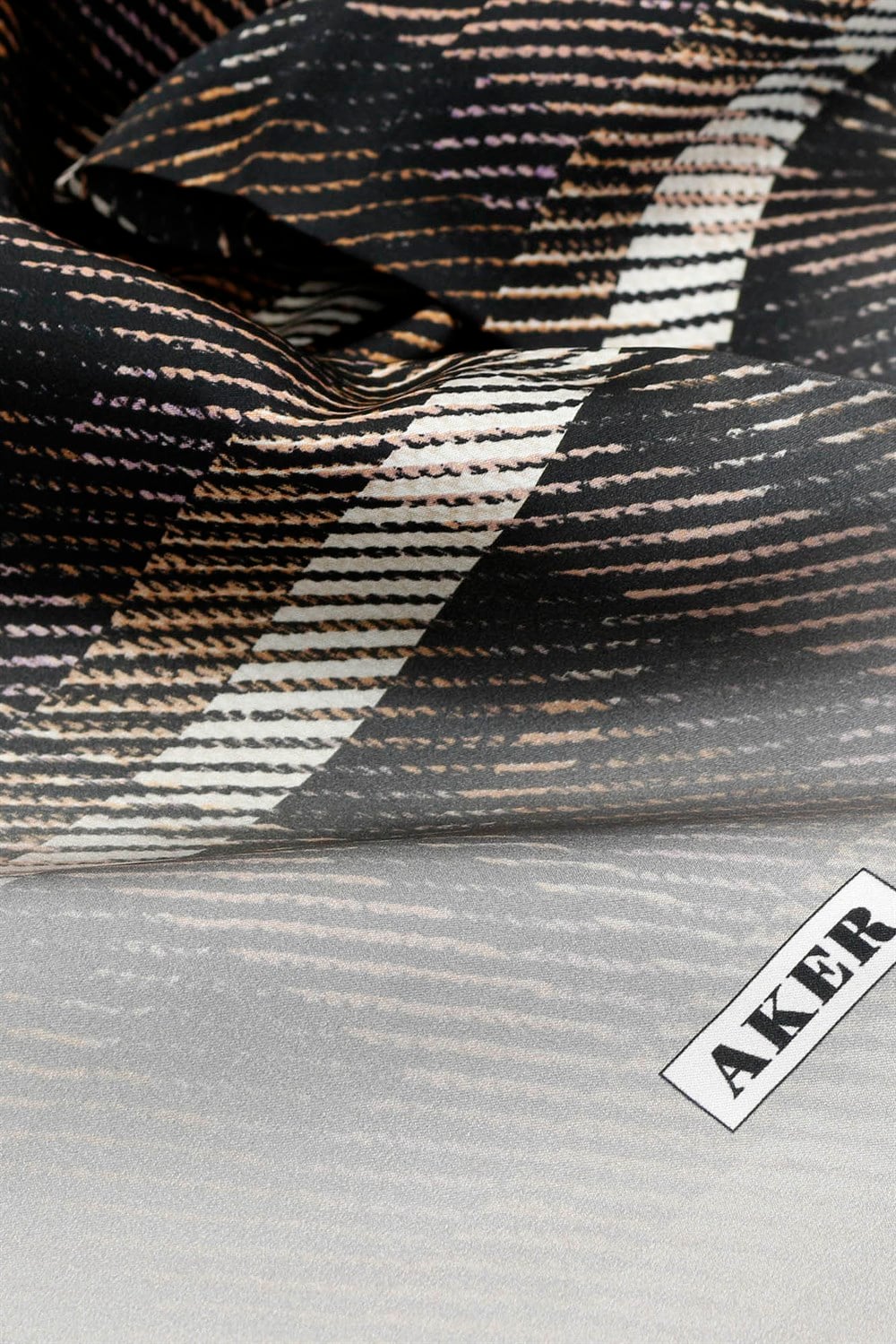 Aker İpek Eşarp - 7976713-971 - Tivil