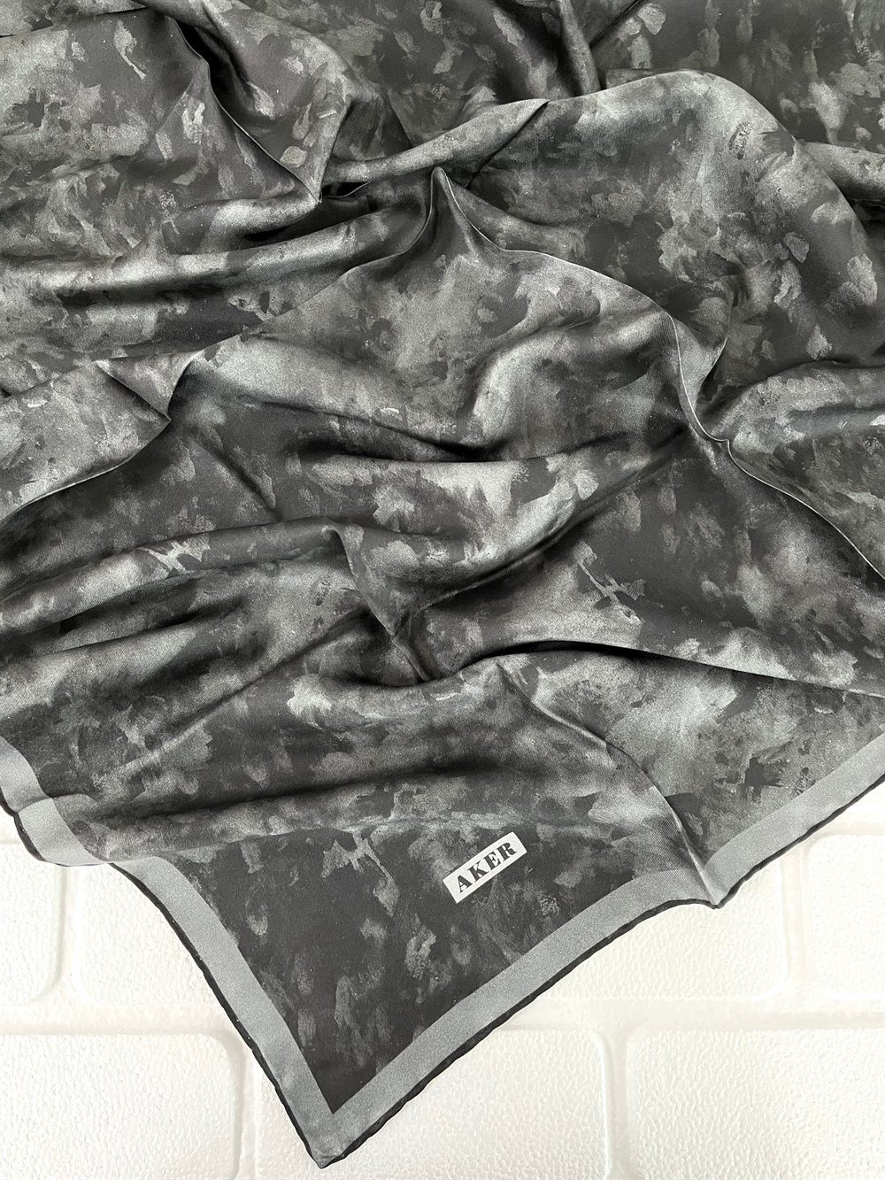 Aker İpek Eşarp Nostalji Serisi - 7208713-915 - Tivil