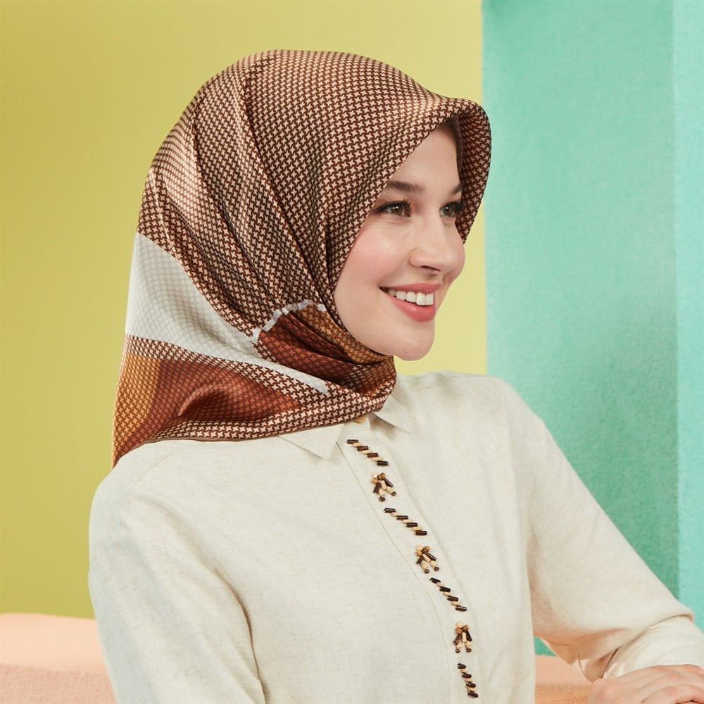 Armine İpek Eşarp 2021 İlkbahar-Yaz - 8537D 09 - Sura