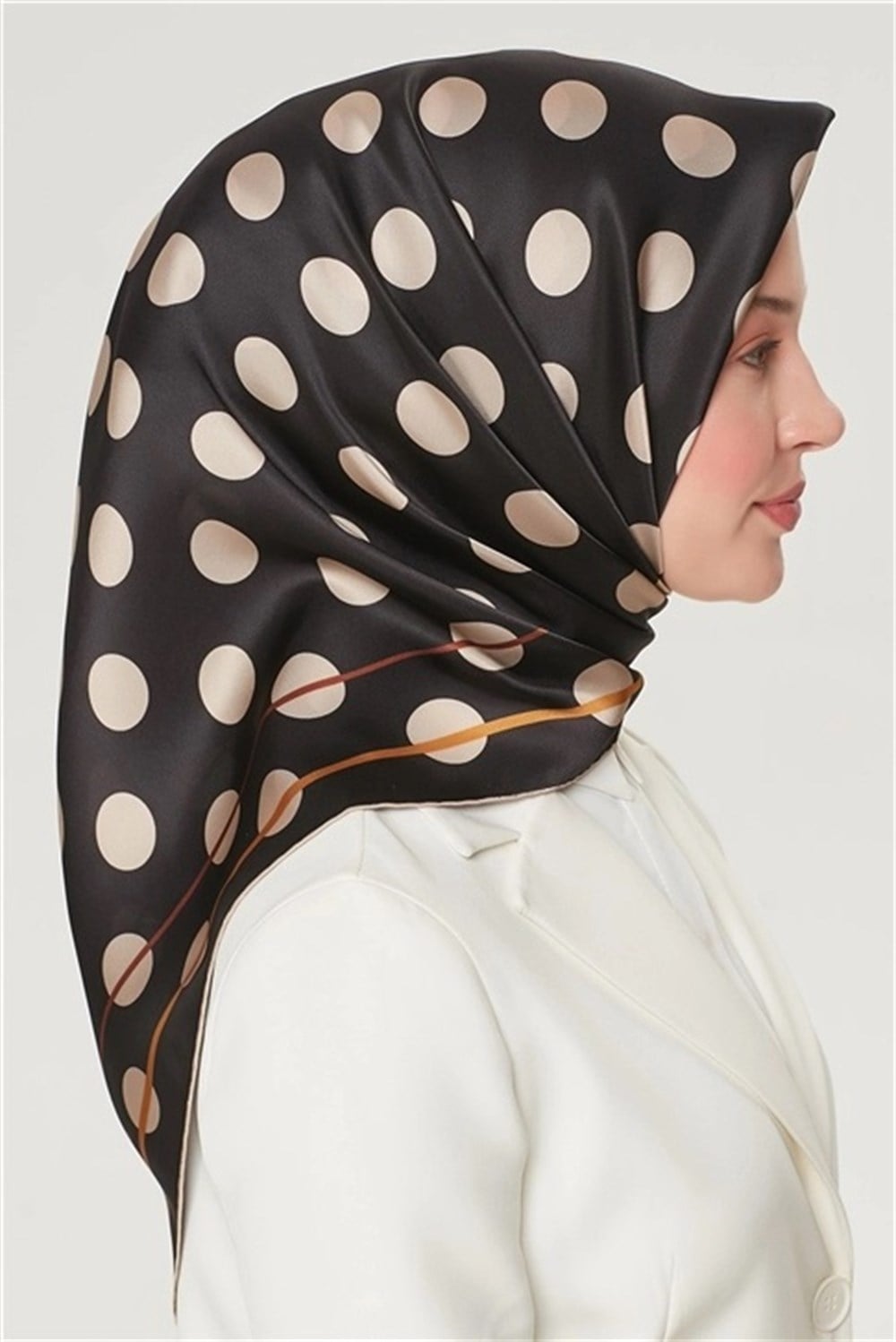 Armine İpek Eşarp 2021 İlkbahar-Yaz - 8558D 09 - Sura