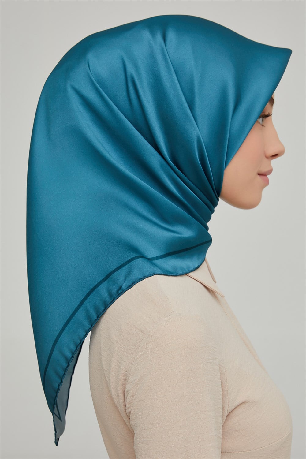 Armine İpek Eşarp 2021/2022 Sonbahar Kış - 8668D-16 - Sura
