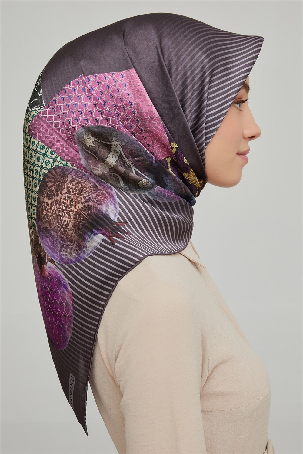 Armine İpek Eşarp 2021/2022 Sonbahar Kış - 8605D-34 - Sura