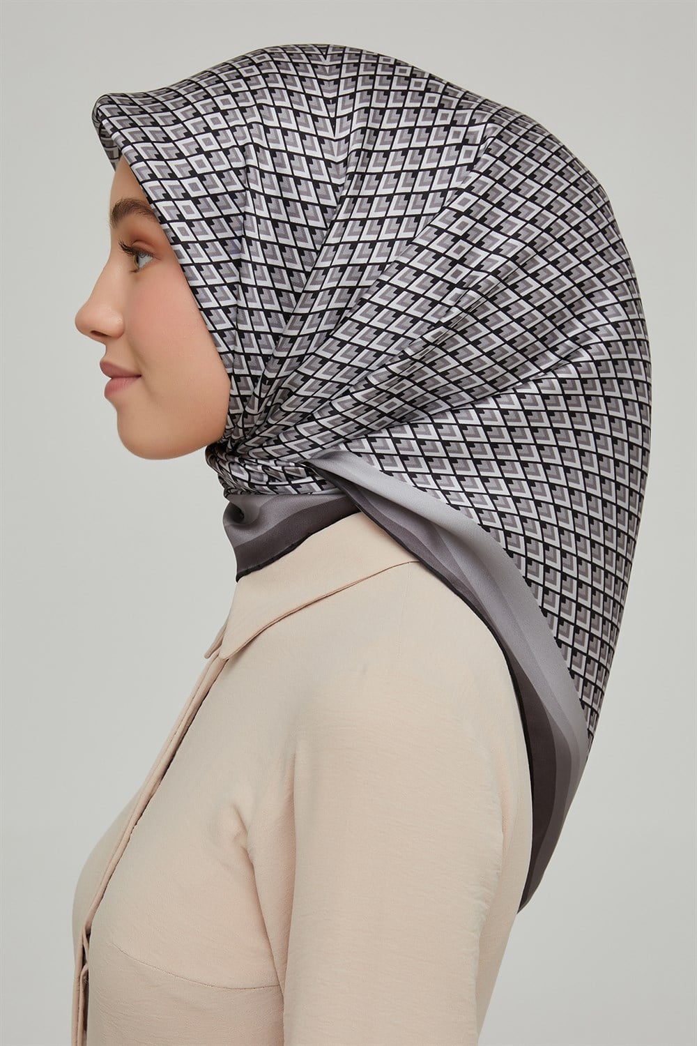 Armine İpek Eşarp 2021/2022 Sonbahar Kış - 8634D-01 - Sura