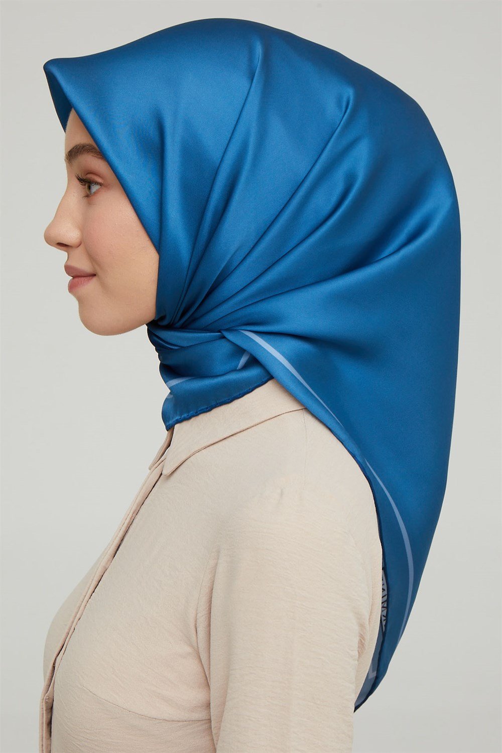 Armine İpek Eşarp 2021/2022 Sonbahar Kış - 8668D-50 - Sura