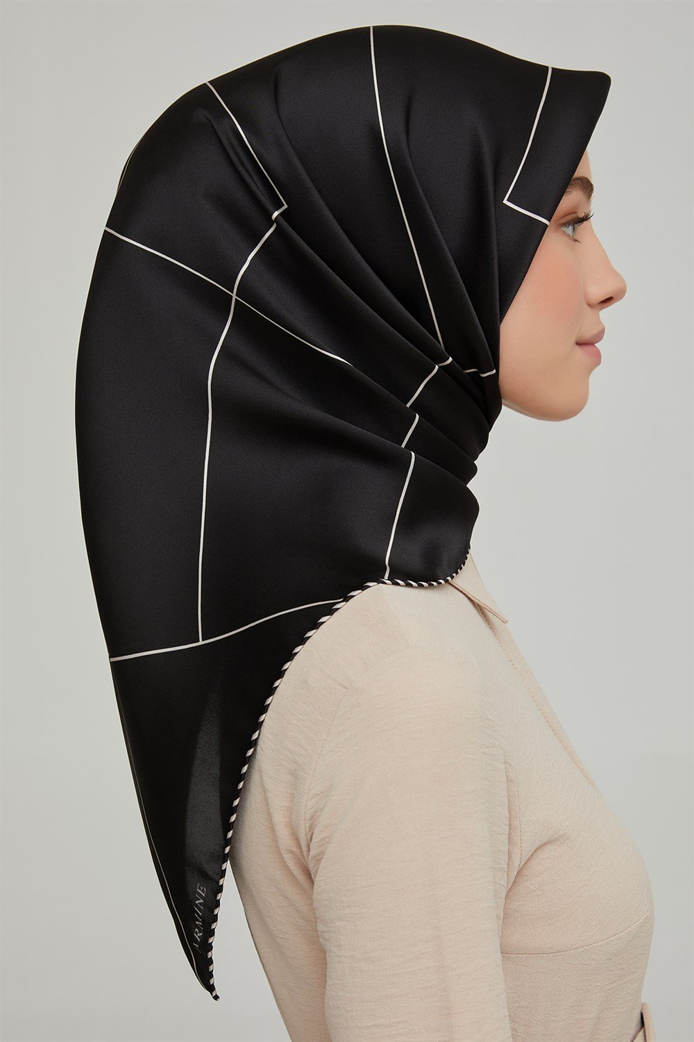 Armine İpek Eşarp 2021/2022 Sonbahar Kış - 8655D-02 - Sura