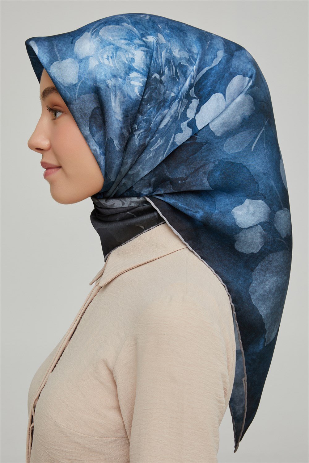 Armine İpek Eşarp 2021/2022 Sonbahar Kış - 8632D-11 - Sura
