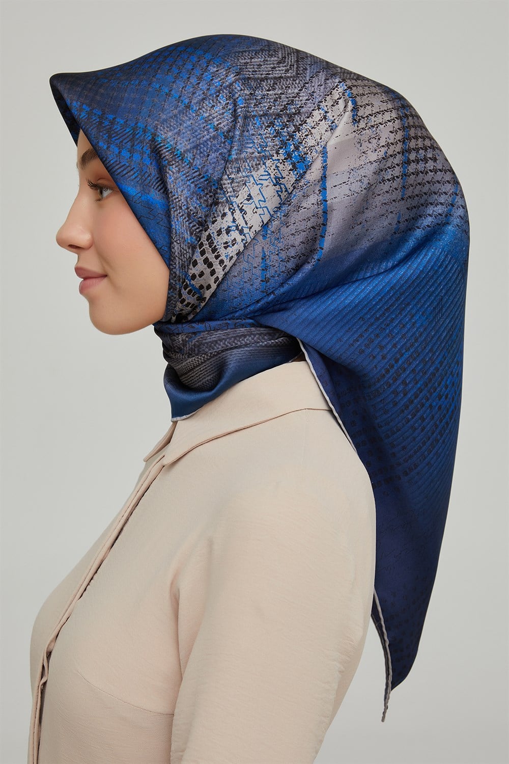 Armine İpek Eşarp 2021/2022 Sonbahar Kış - 8602D-85 - Sura