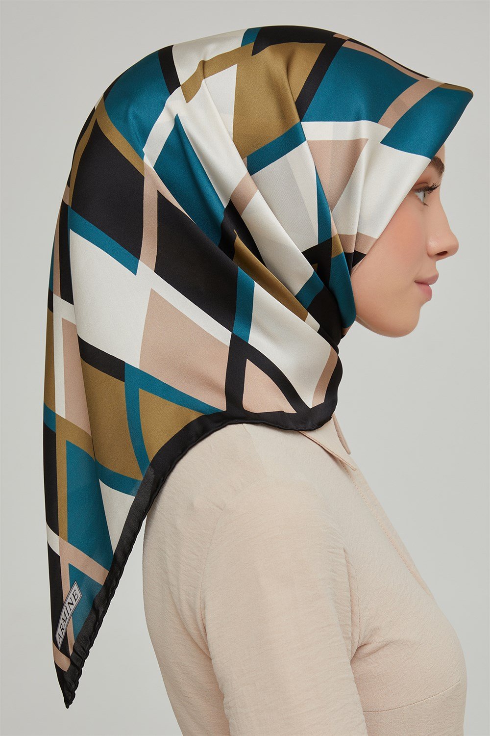 Armine İpek Eşarp 2021/2022 Sonbahar Kış - 8664D-25 - Sura