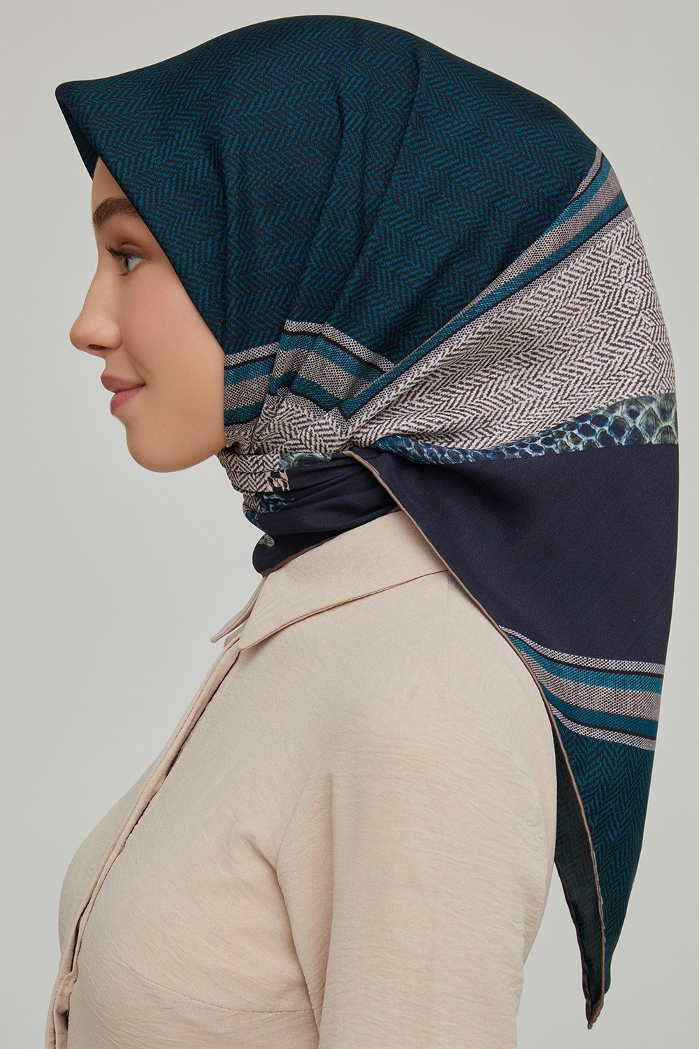 Armine İpek Eşarp 2021/2022 Sonbahar Kış - 8619D-06 - Tivil