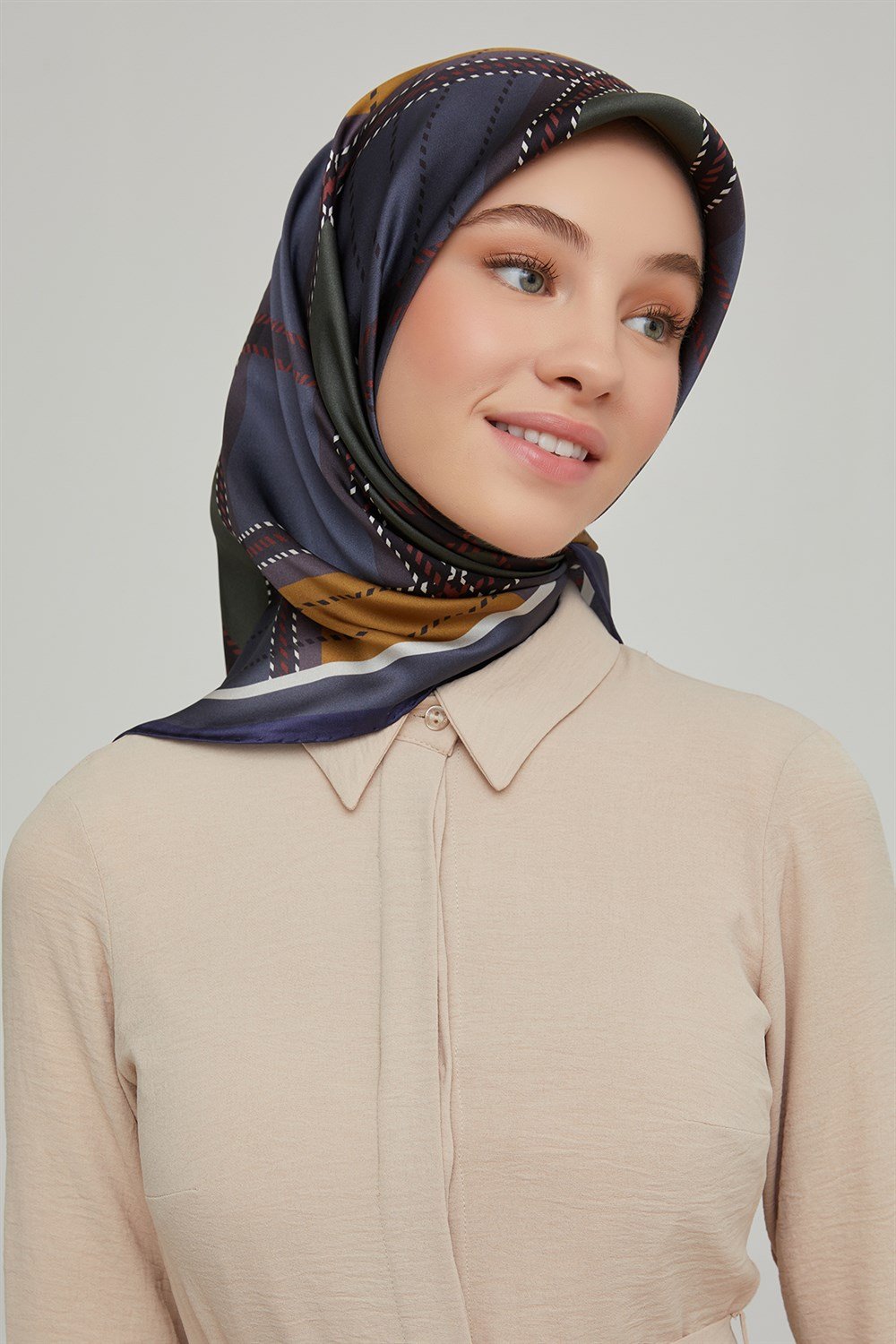 Armine İpek Eşarp 2021/2022 Sonbahar Kış - 8640D-09 - Sura