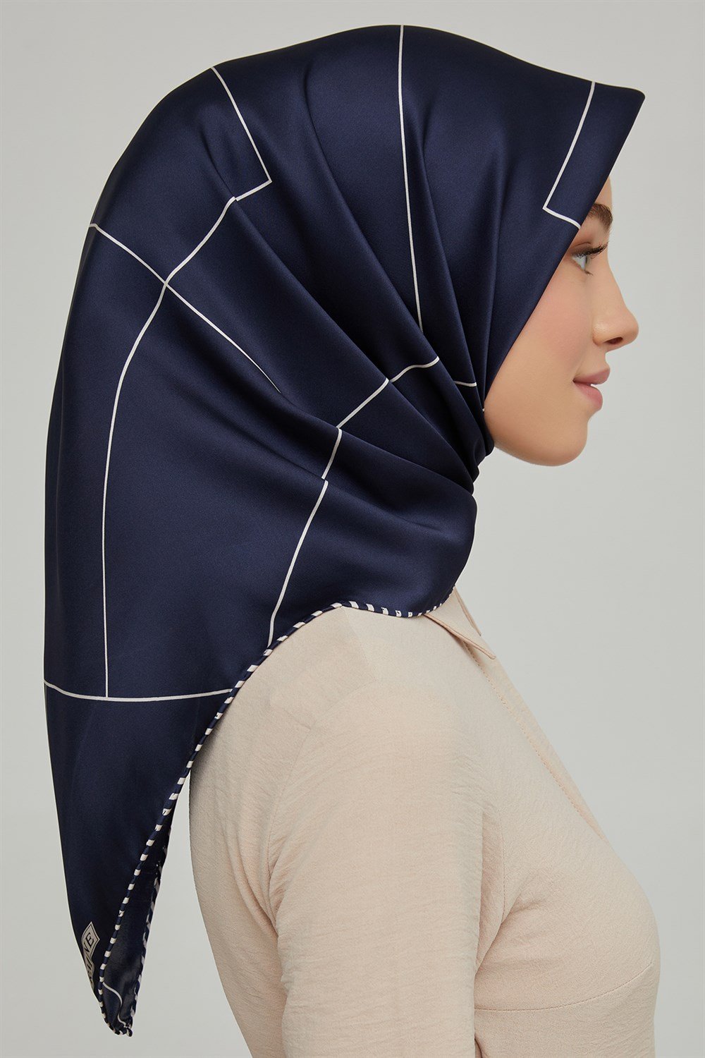 Armine İpek Eşarp 2021/2022 Sonbahar Kış - 8655D-05 - Sura