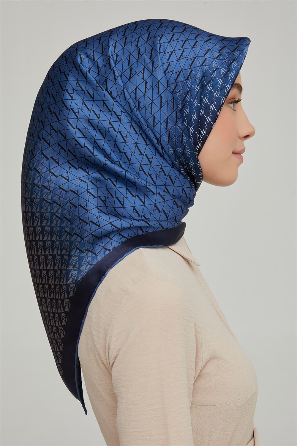 Armine İpek Eşarp 2021/2022 Sonbahar Kış - 8661D-01 - Sura