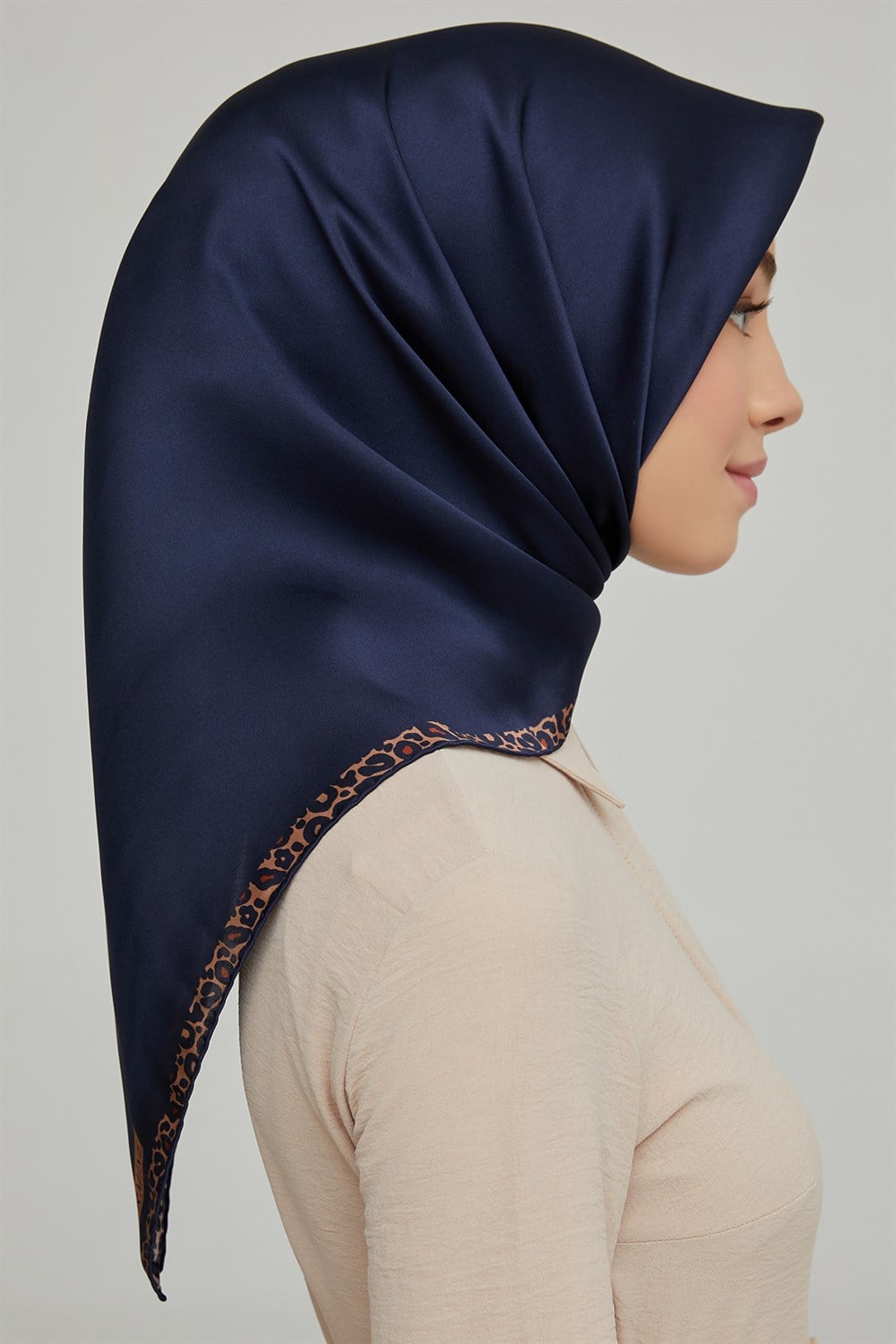 Armine İpek Eşarp 2021/2022 Sonbahar Kış - 8660D-03 - Sura