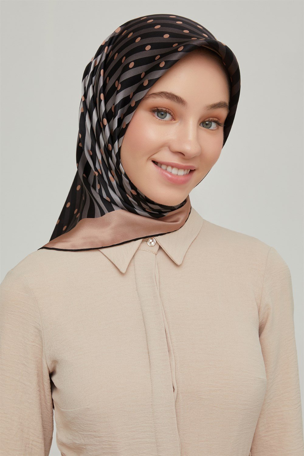 Armine İpek Eşarp 2021/2022 Sonbahar Kış - 8606D-85 - Sura