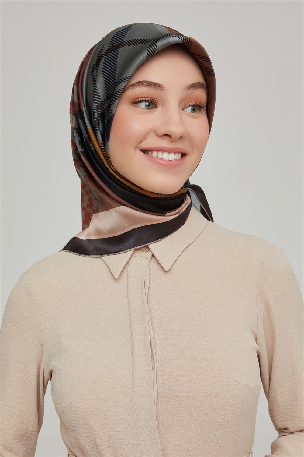 Armine İpek Eşarp 2021/2022 Sonbahar Kış - 8620D-09 - Sura
