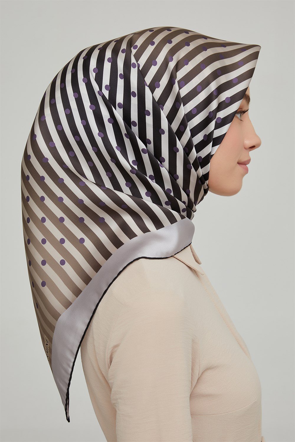 Armine İpek Eşarp 2021/2022 Sonbahar Kış - 8606D-35 - Sura