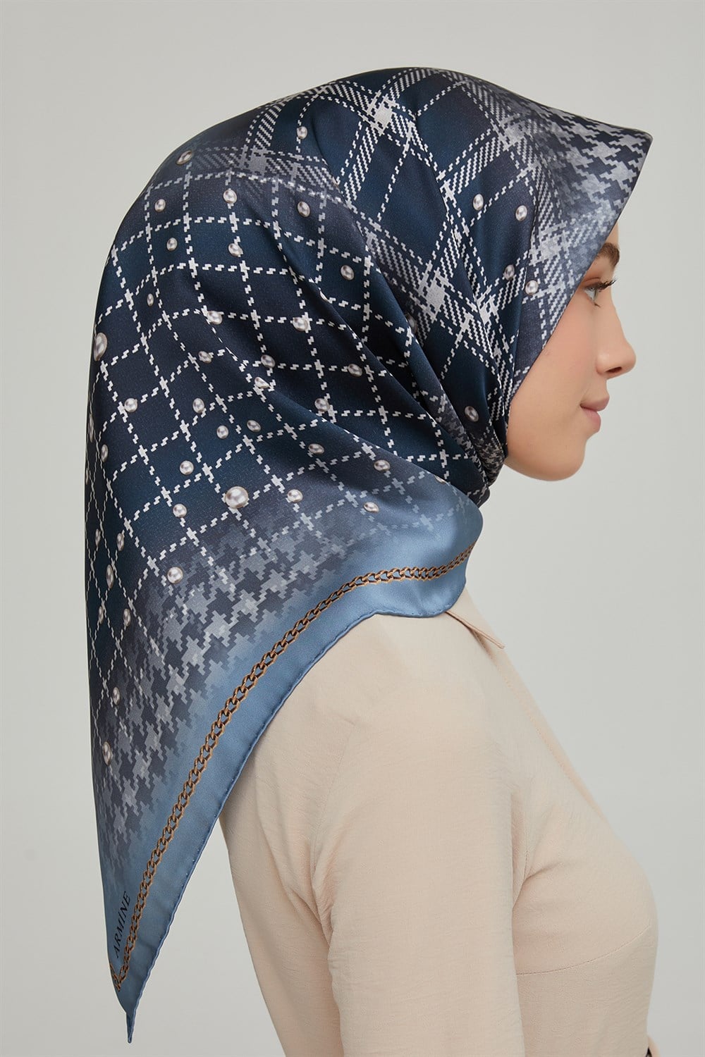 Armine İpek Eşarp 2021/2022 Sonbahar Kış - 8612D-82 - Sura