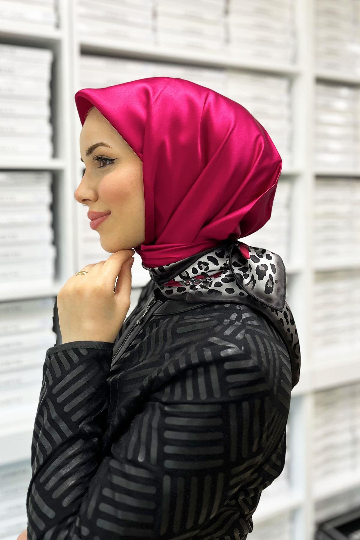 Armine İpek Eşarp 2023 İlkbahar-Yaz - 8912D-05 - Tivil