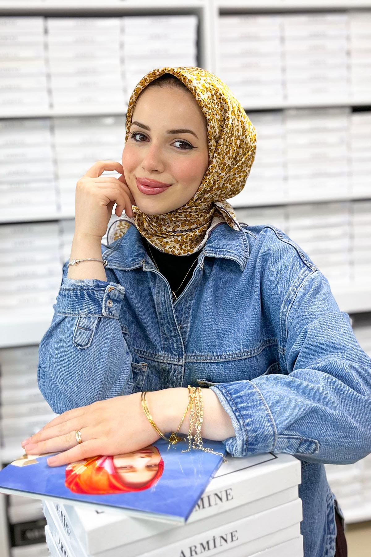 Armine İpek Eşarp 2023 İlkbahar-Yaz - 8947D-02 - Sura
