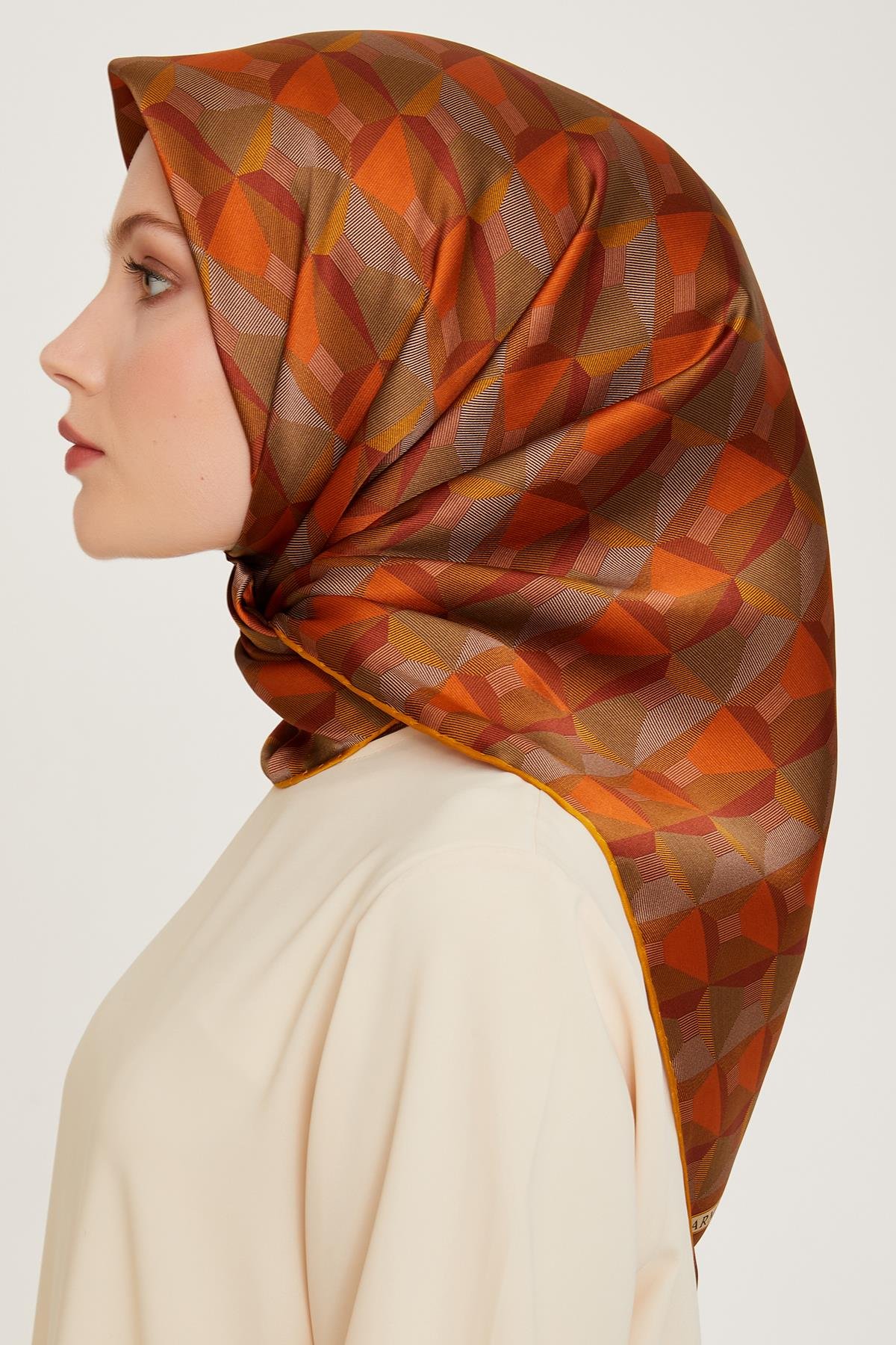 Armine İpek Eşarp 2024/2025 Sonbahar-Kış - 9204D-38 - Sura