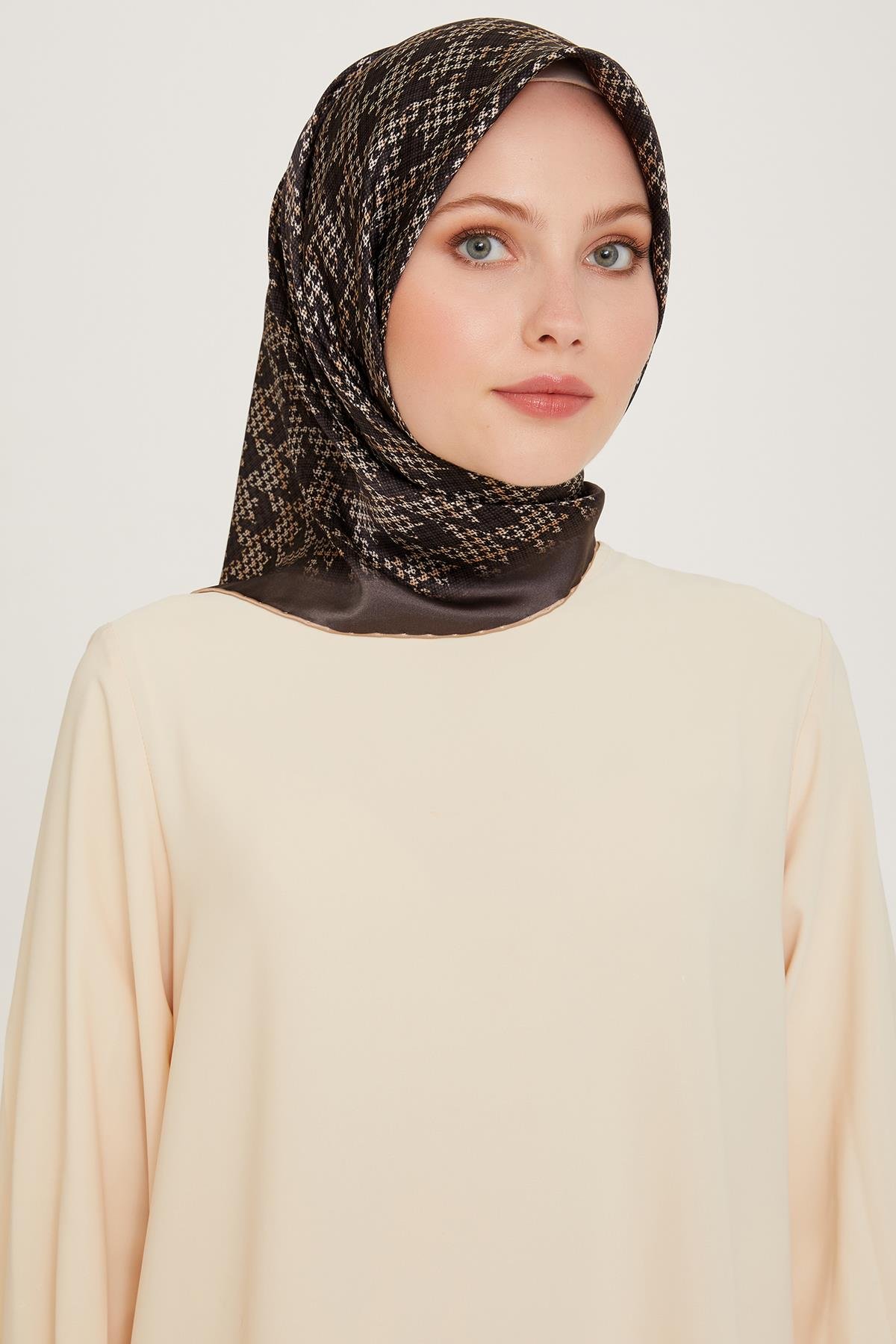 Armine İpek Eşarp 2024/2025 Sonbahar-Kış - 9239D-35 - Tivil