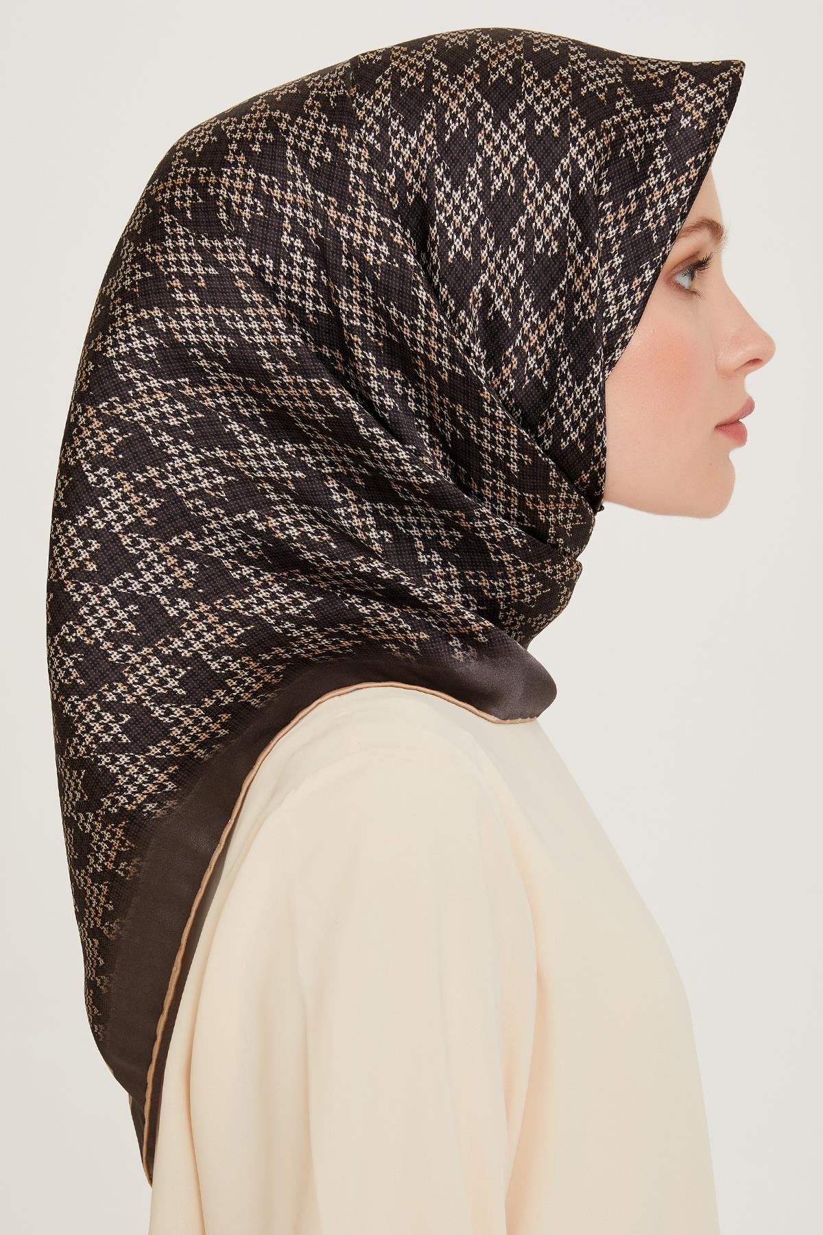 Armine İpek Eşarp 2024/2025 Sonbahar-Kış - 9239D-35 - Sura