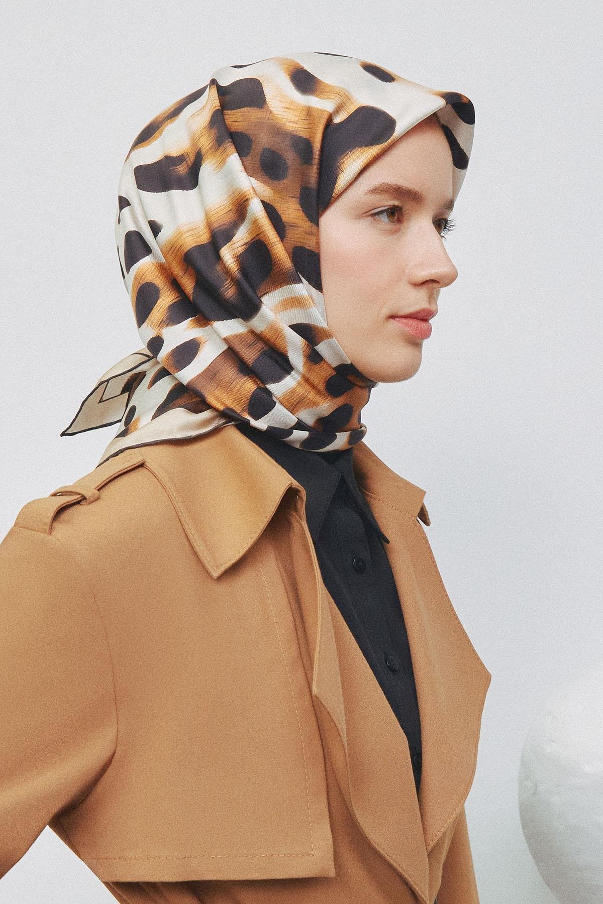 Armine İpek Eşarp 2025 İlkbahar-Yaz - 9320D-34 - Sura