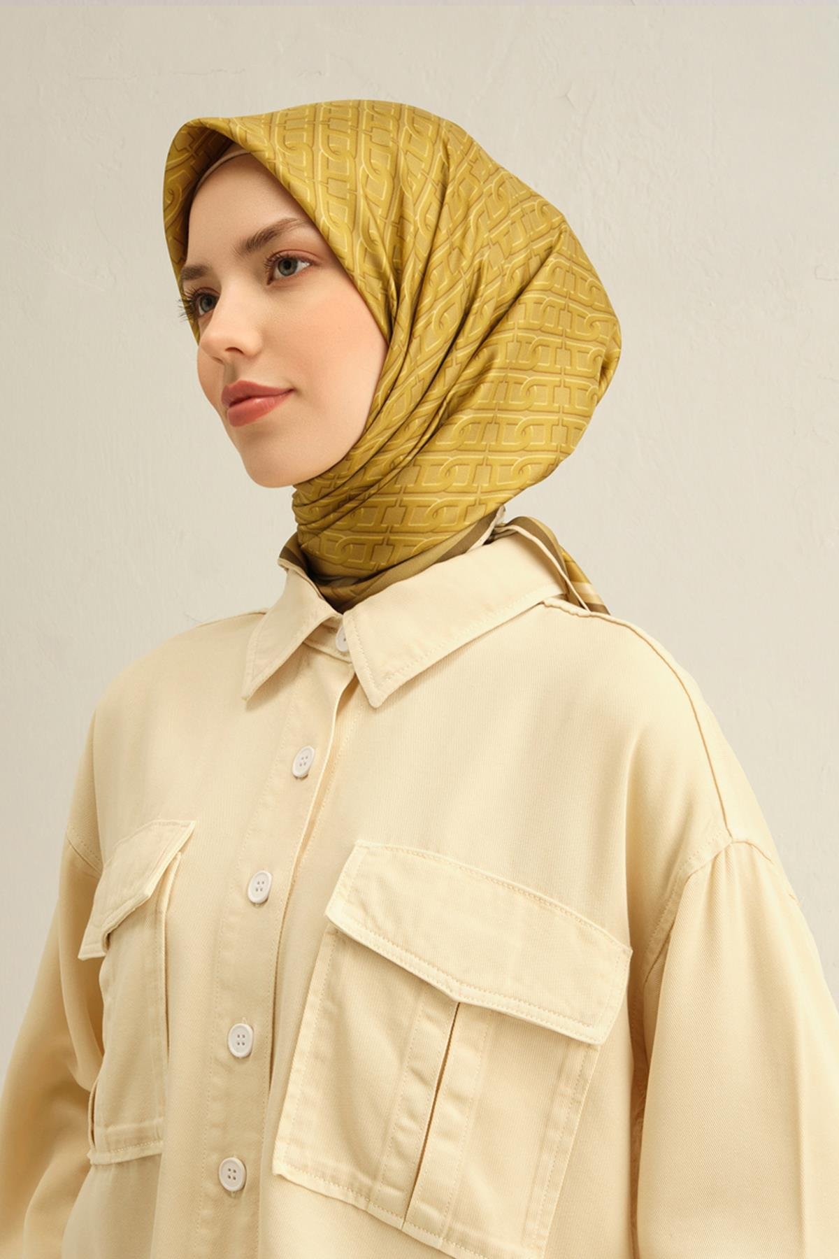 Armine İpek Eşarp 2025 İlkbahar-Yaz - 9301D-32 - Sura