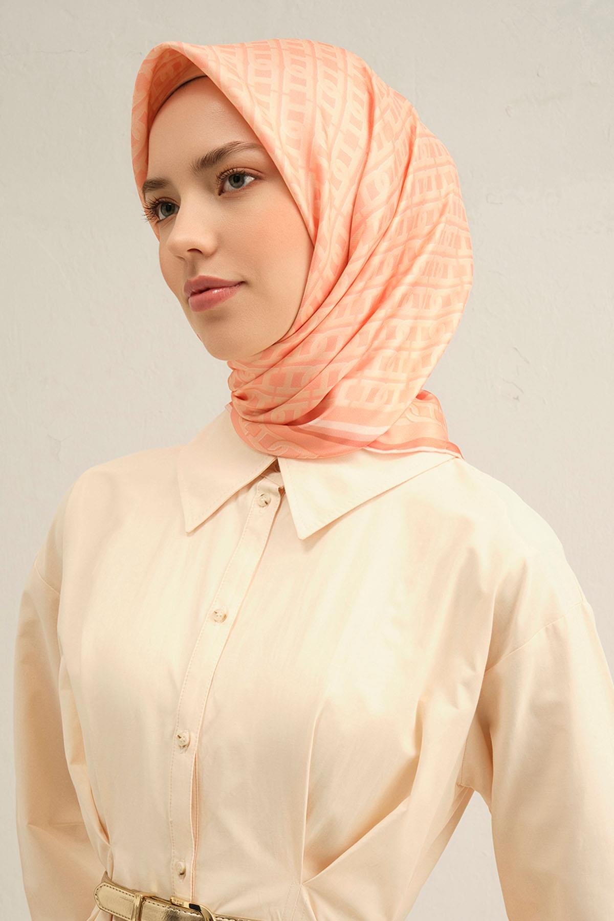 Armine İpek Eşarp 2025 İlkbahar-Yaz - 9301D-40 - Tivil