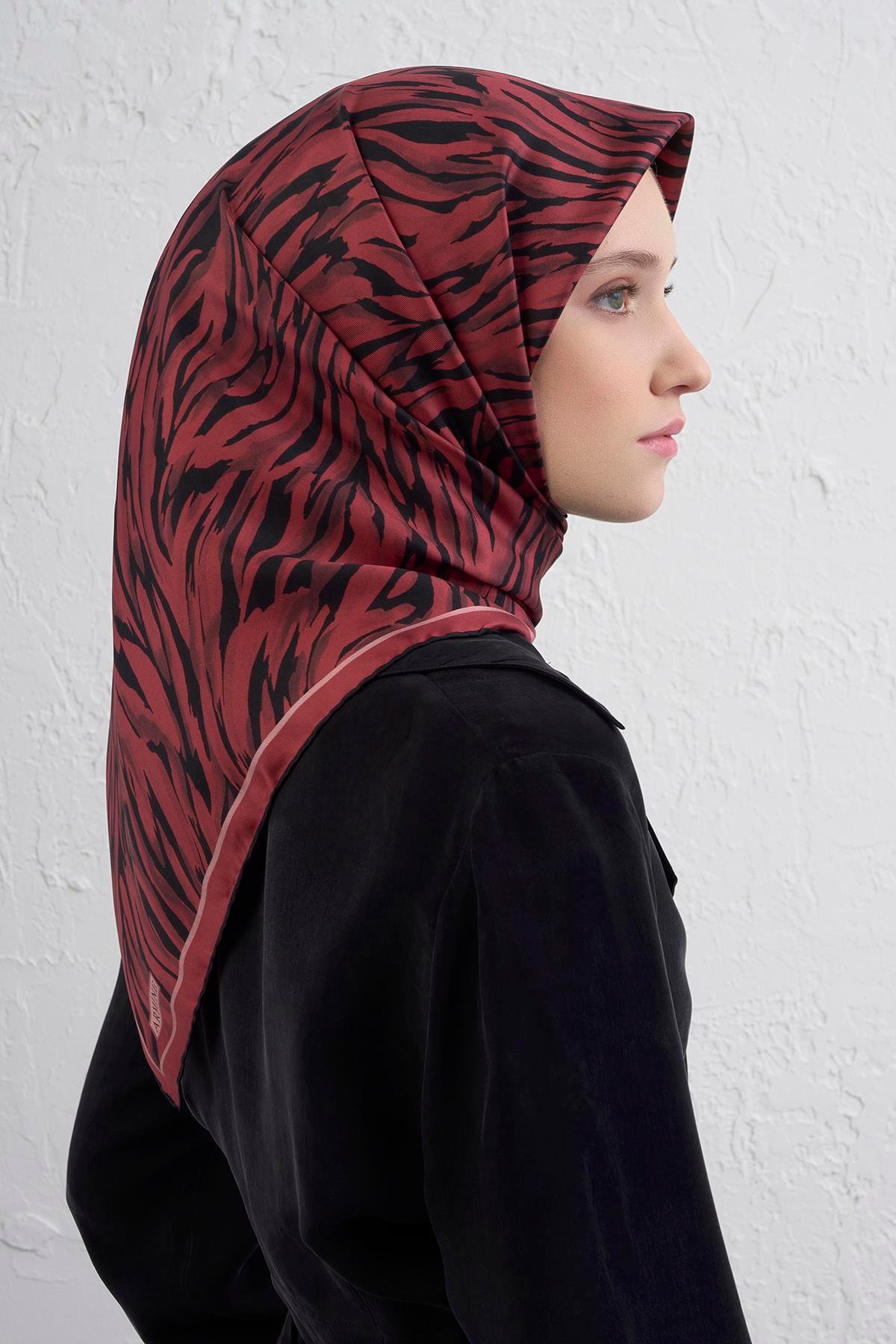 Armine İpek Eşarp 2025/2026 Sonbahar Kış - 9435D-35 - Tivil