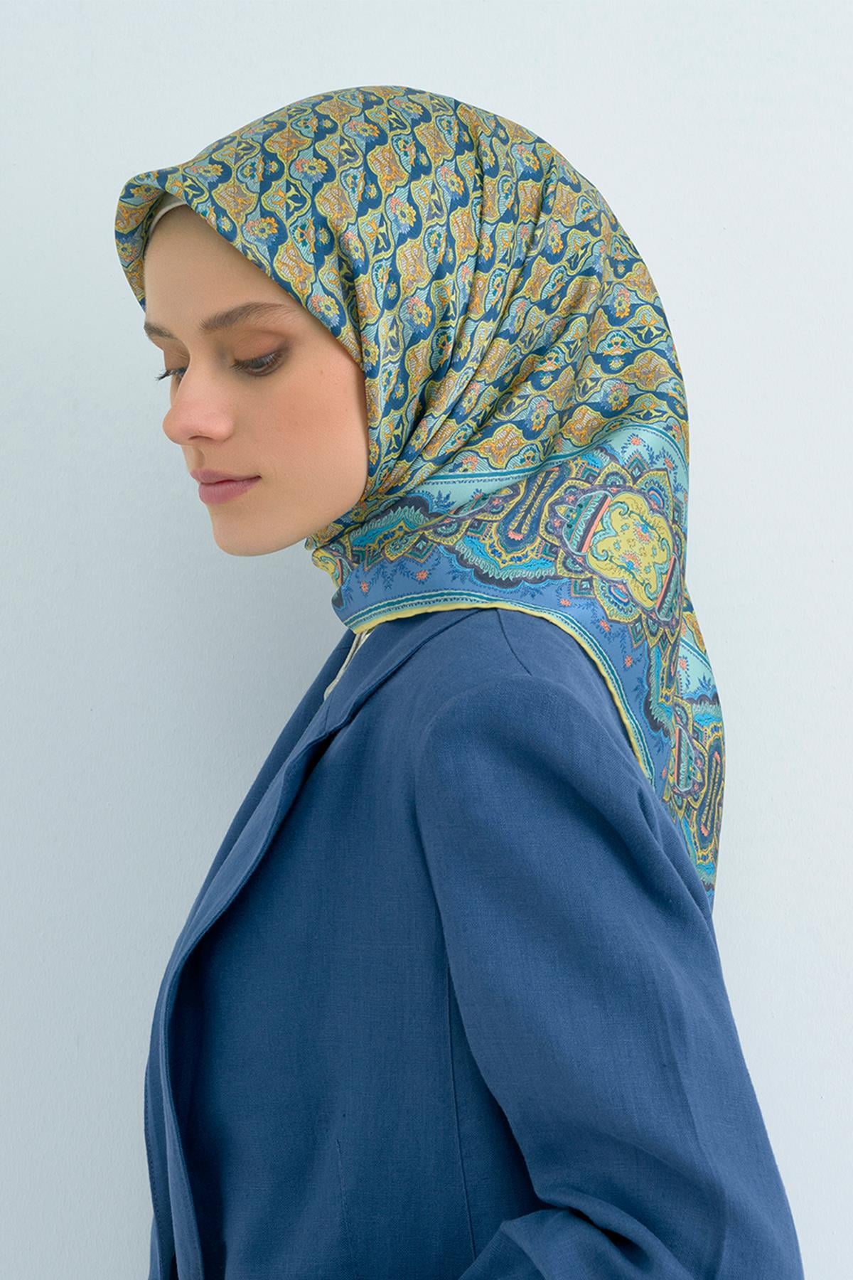 Armine İpek Eşarp 2026 İlkbahar-Yaz - 9518D-82 - Tivil