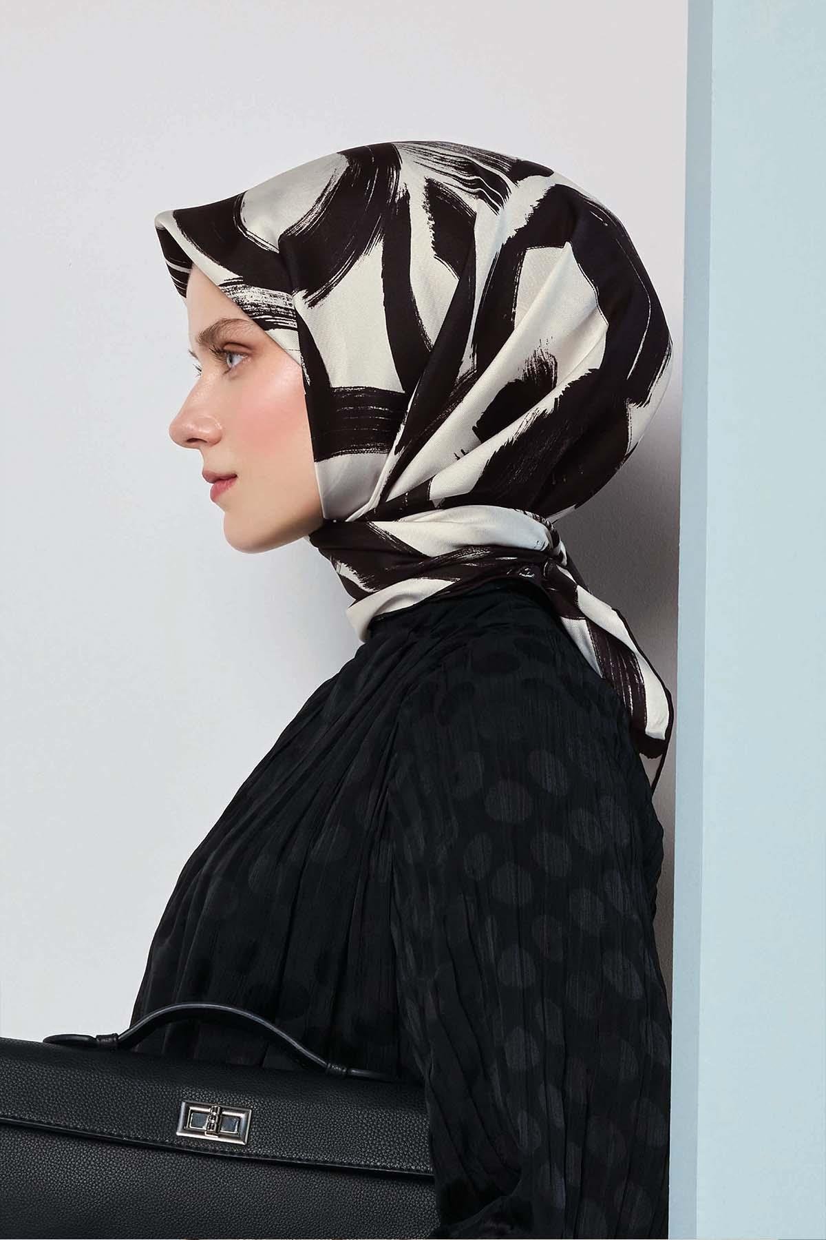 Armine İpek Eşarp 2026 İlkbahar-Yaz - 9555D-01 - Sura