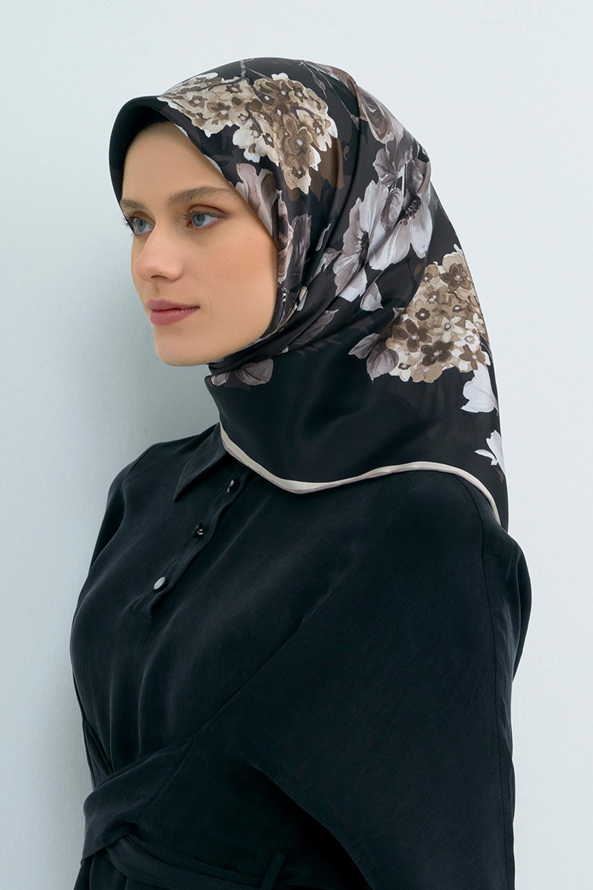 Armine İpek Eşarp 2026 İlkbahar-Yaz - 9520D-01 - Sura
