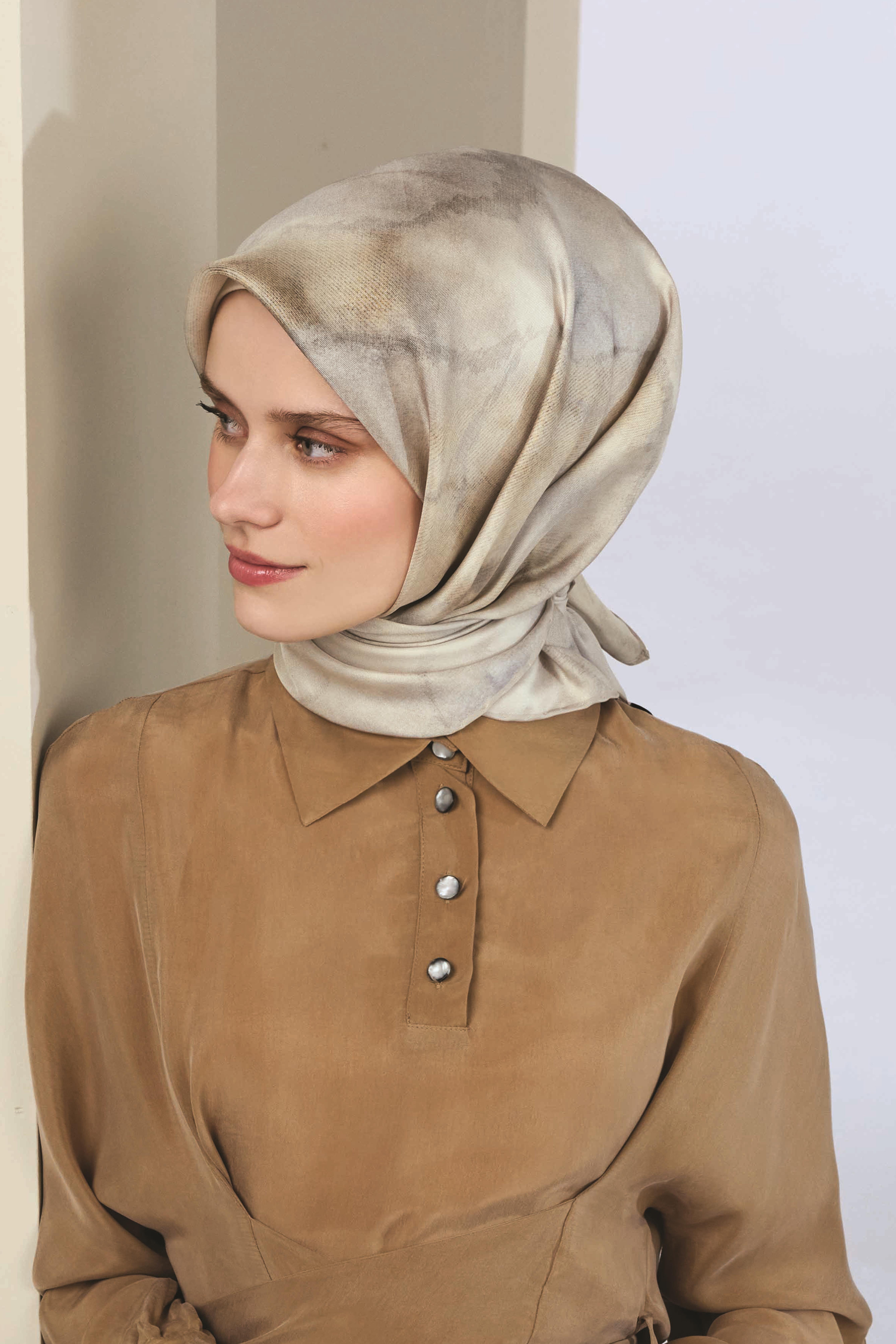 Armine İpek Eşarp 2026 İlkbahar-Yaz - 9501D-84 - Tivil