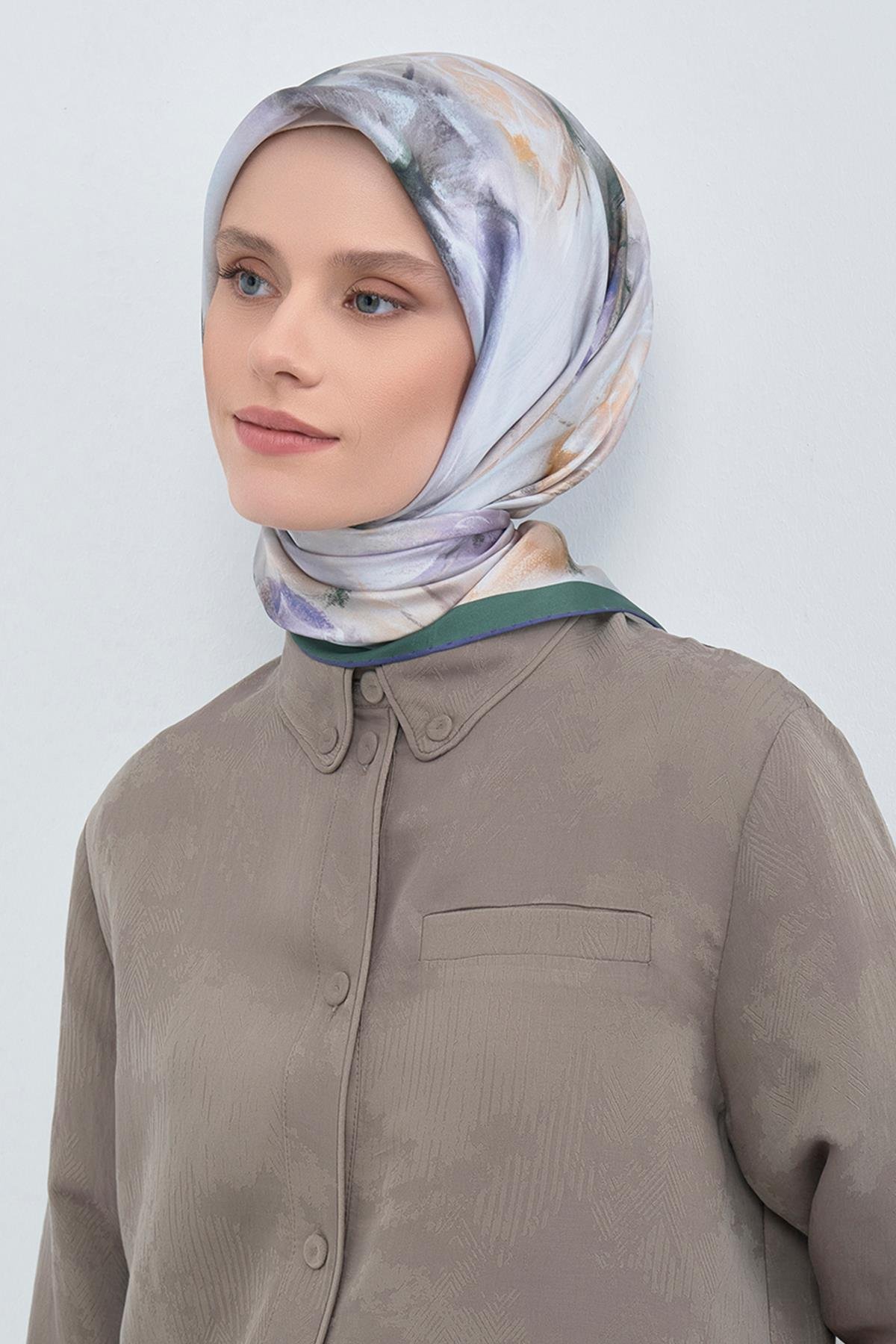 Armine İpek Eşarp 2026 İlkbahar-Yaz - 9515D-01 - Sura