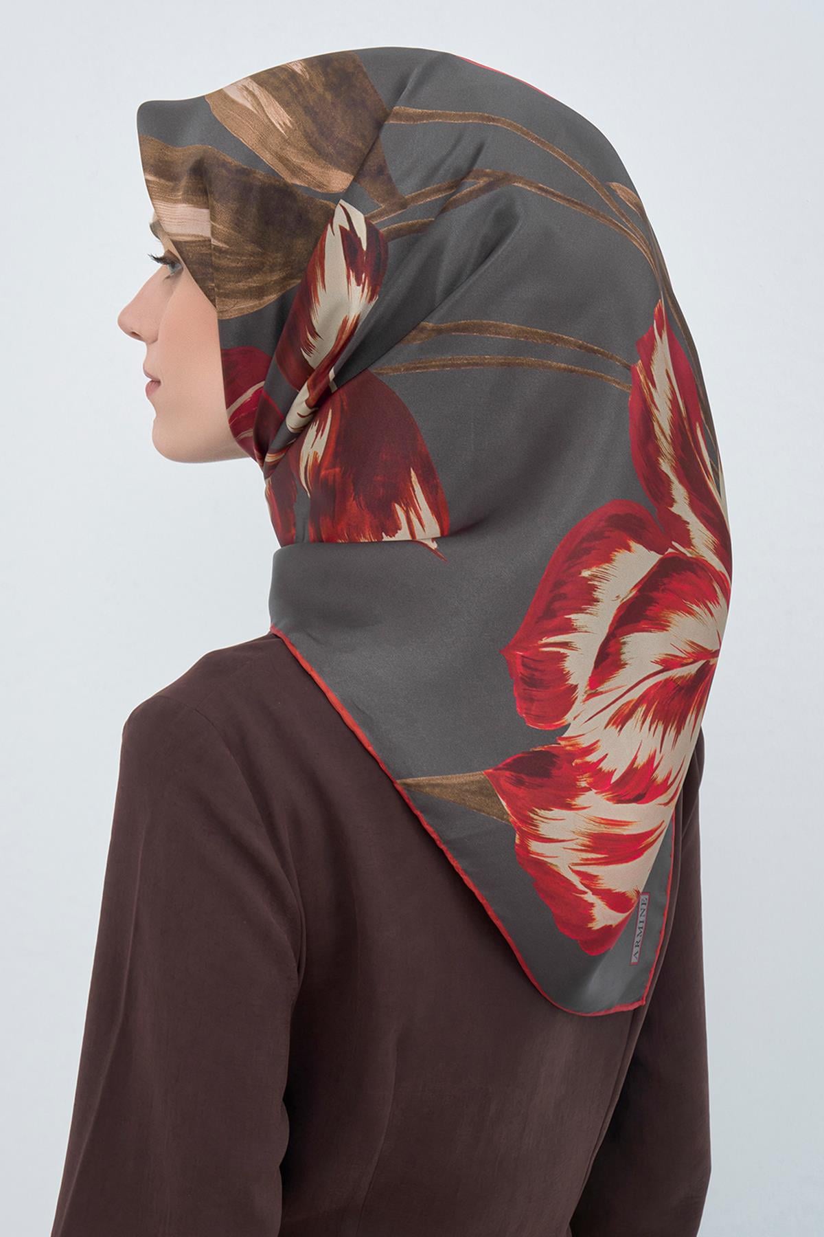 Armine İpek Eşarp 2026 İlkbahar-Yaz - 9506D-85 - Sura