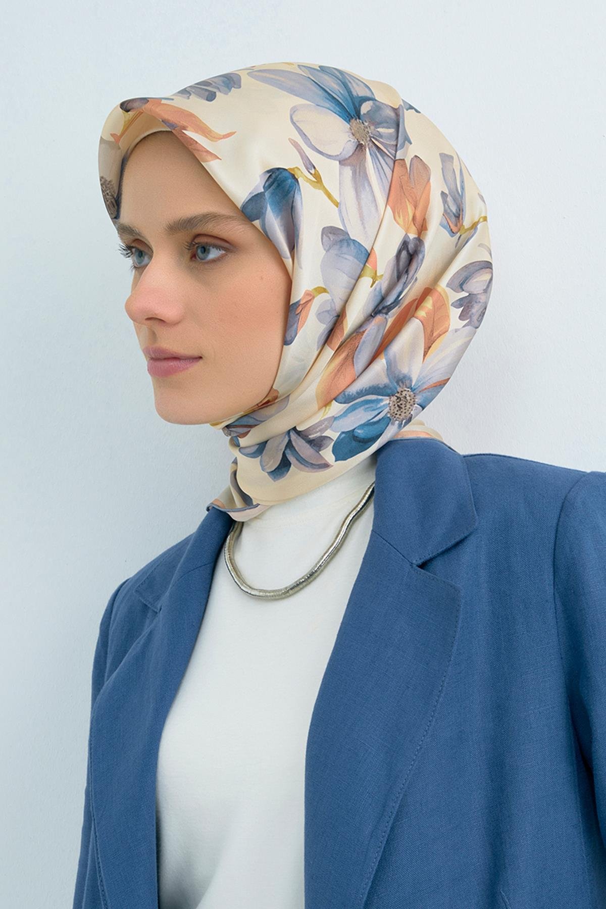 Armine İpek Eşarp 2026 İlkbahar-Yaz - 9524D-81 - Sura