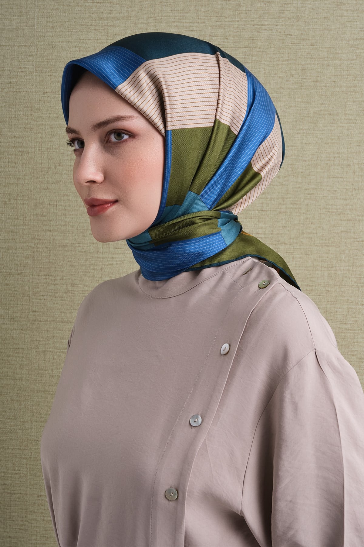 Armine İpek Eşarp 2026/2027 Sonbahar Kış - 9610DT-54 - Tivil