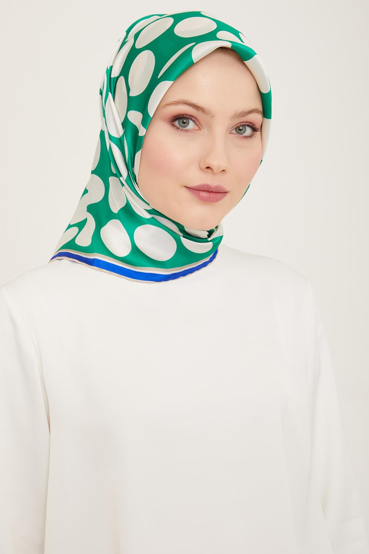 Armine İpek Eşarp - 9156D-86 - Sura